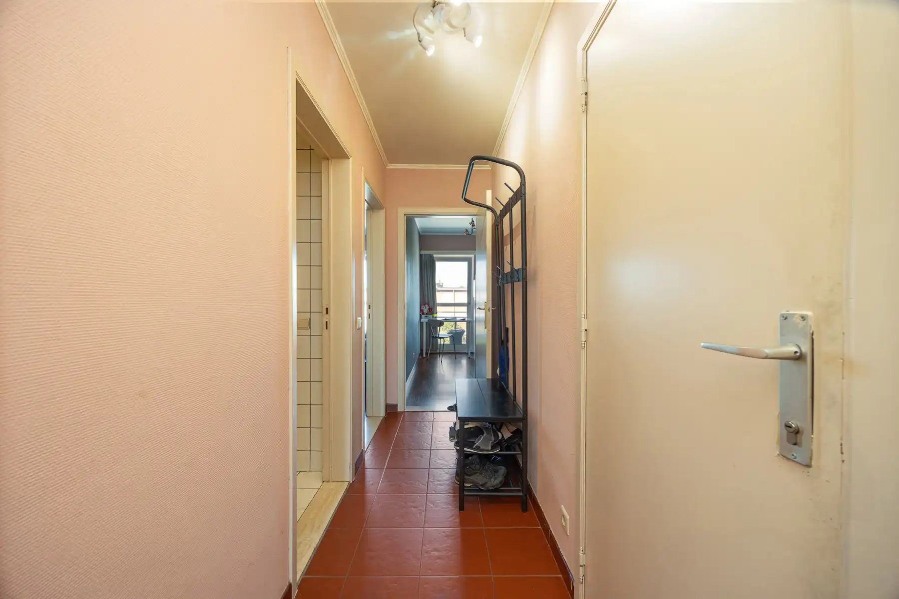 Volledig instapklaar appartement in aangename woonwijk Reet foto 14