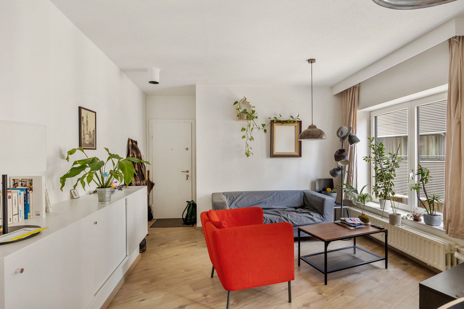 Bemeubelde flat op toplocatie in het historisch centrum foto 8
