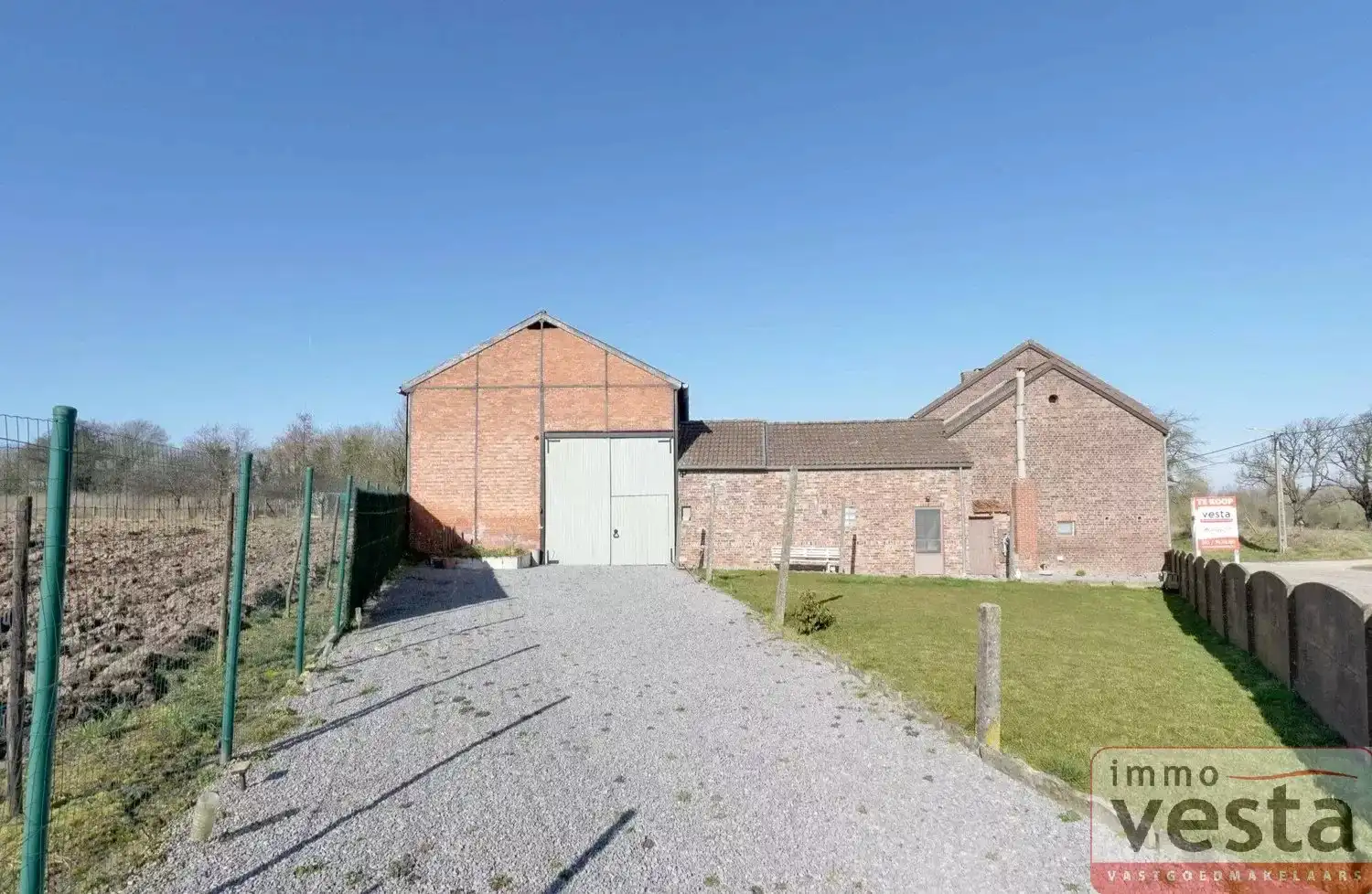 Landelijk gelegen woning met atelier foto 32