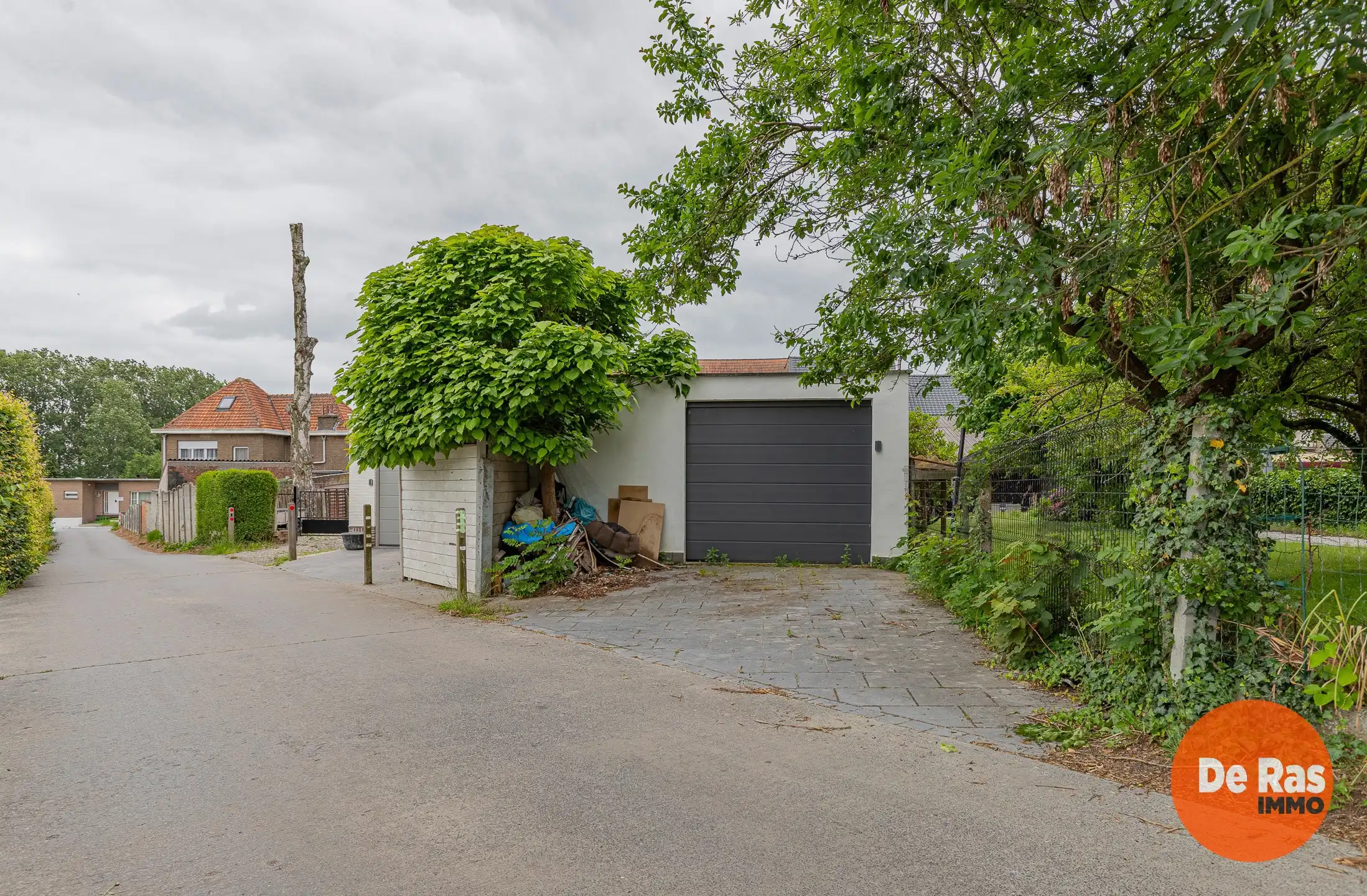 NIEUWERKERKEN– Gerenoveerde woning met 3 slk's, tuin, garage foto 24