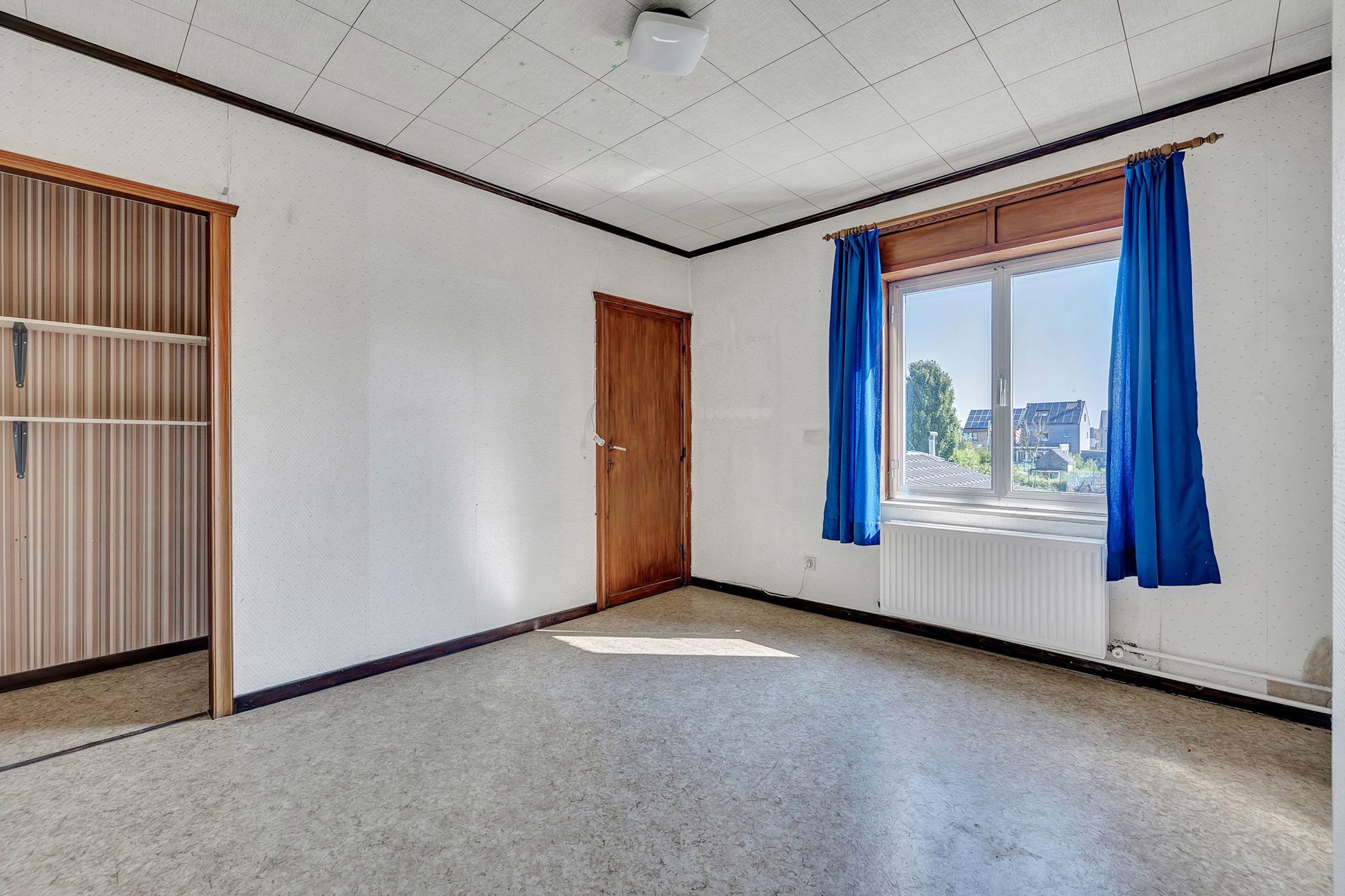 Ruime te renoveren woning op toplocatie foto 20