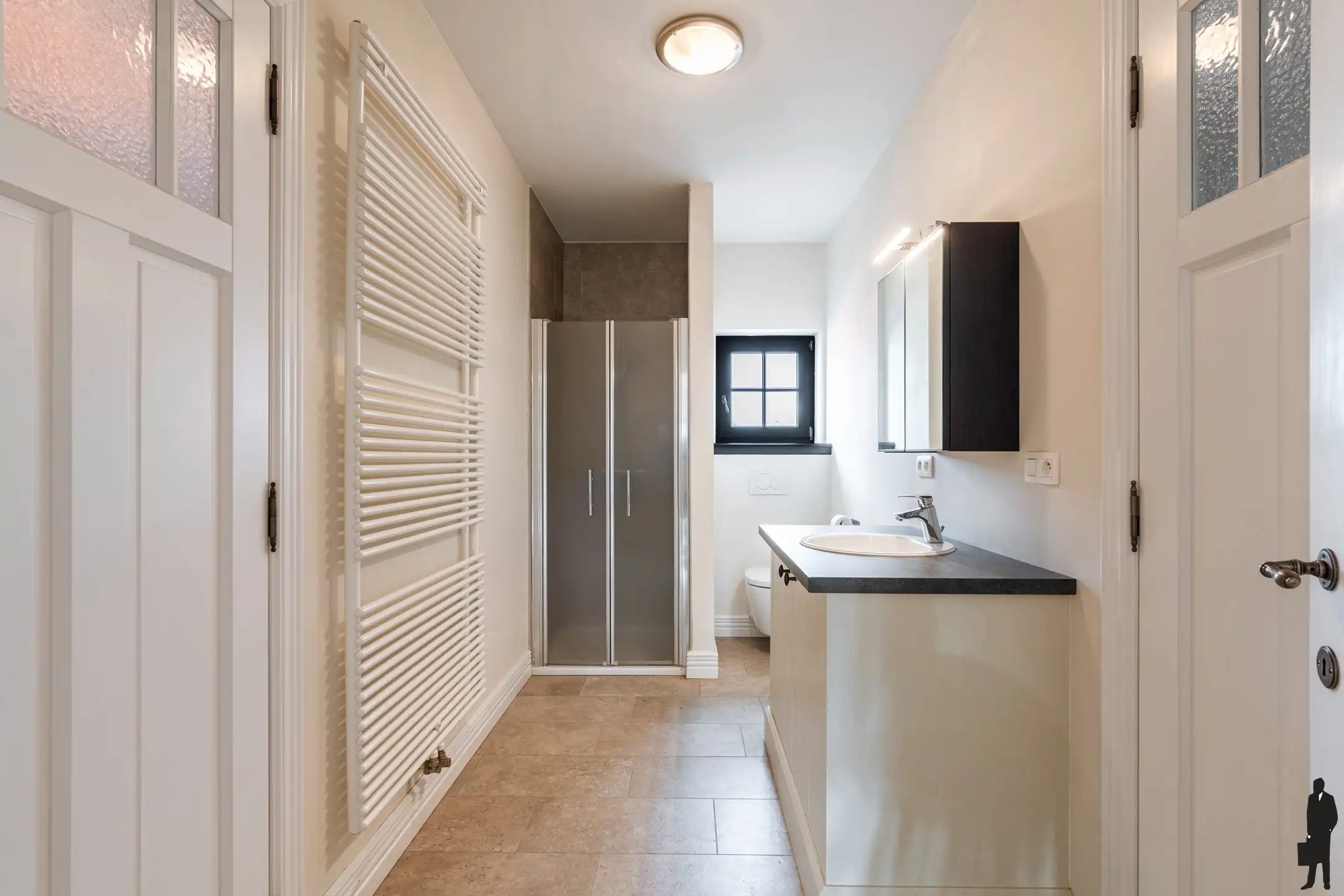 Unieke villa met studio en zwembad op maar liefst 4.270 m² foto 15