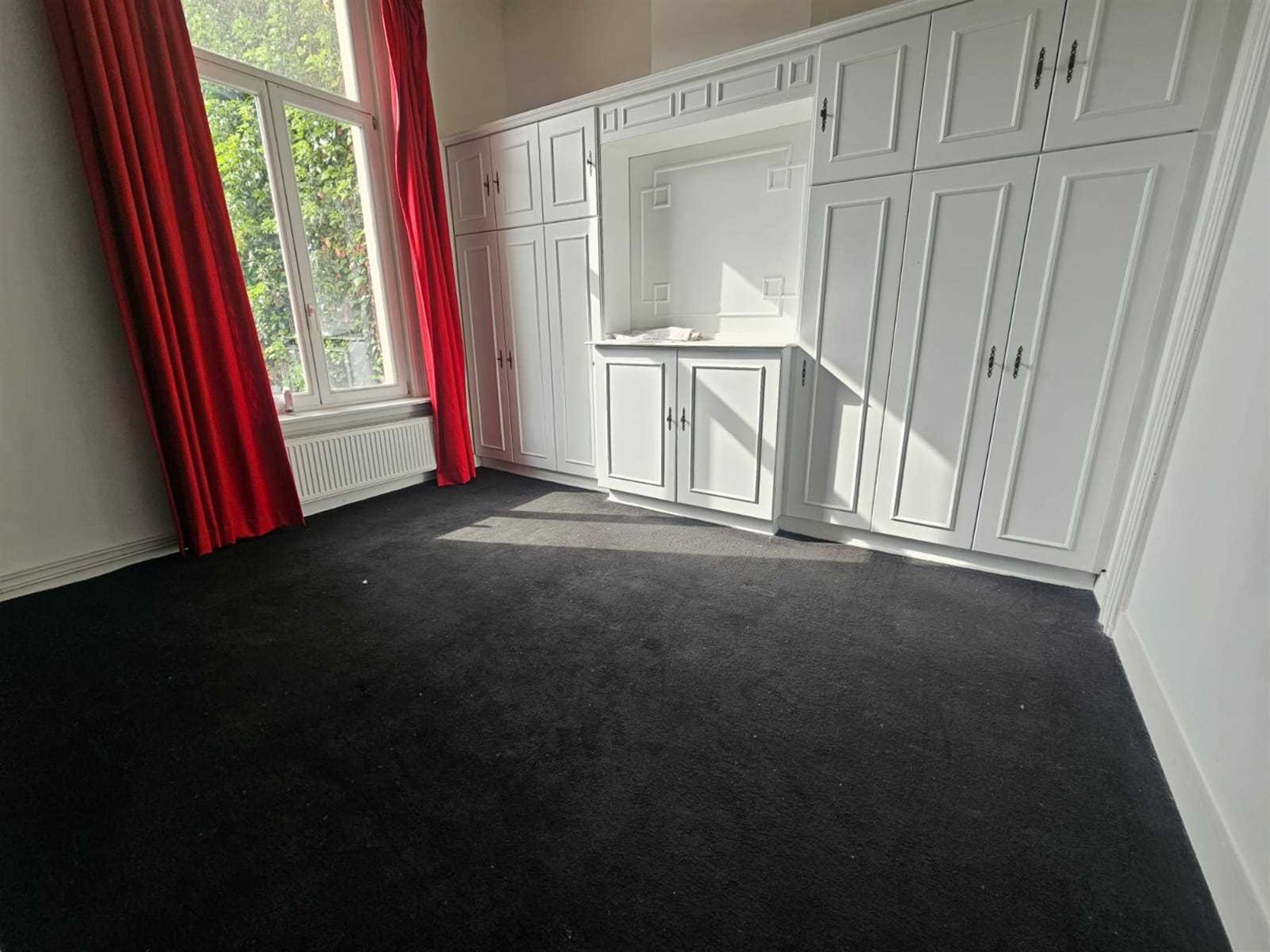 Herenhuis zijstraat Dageraadplaats! foto 9