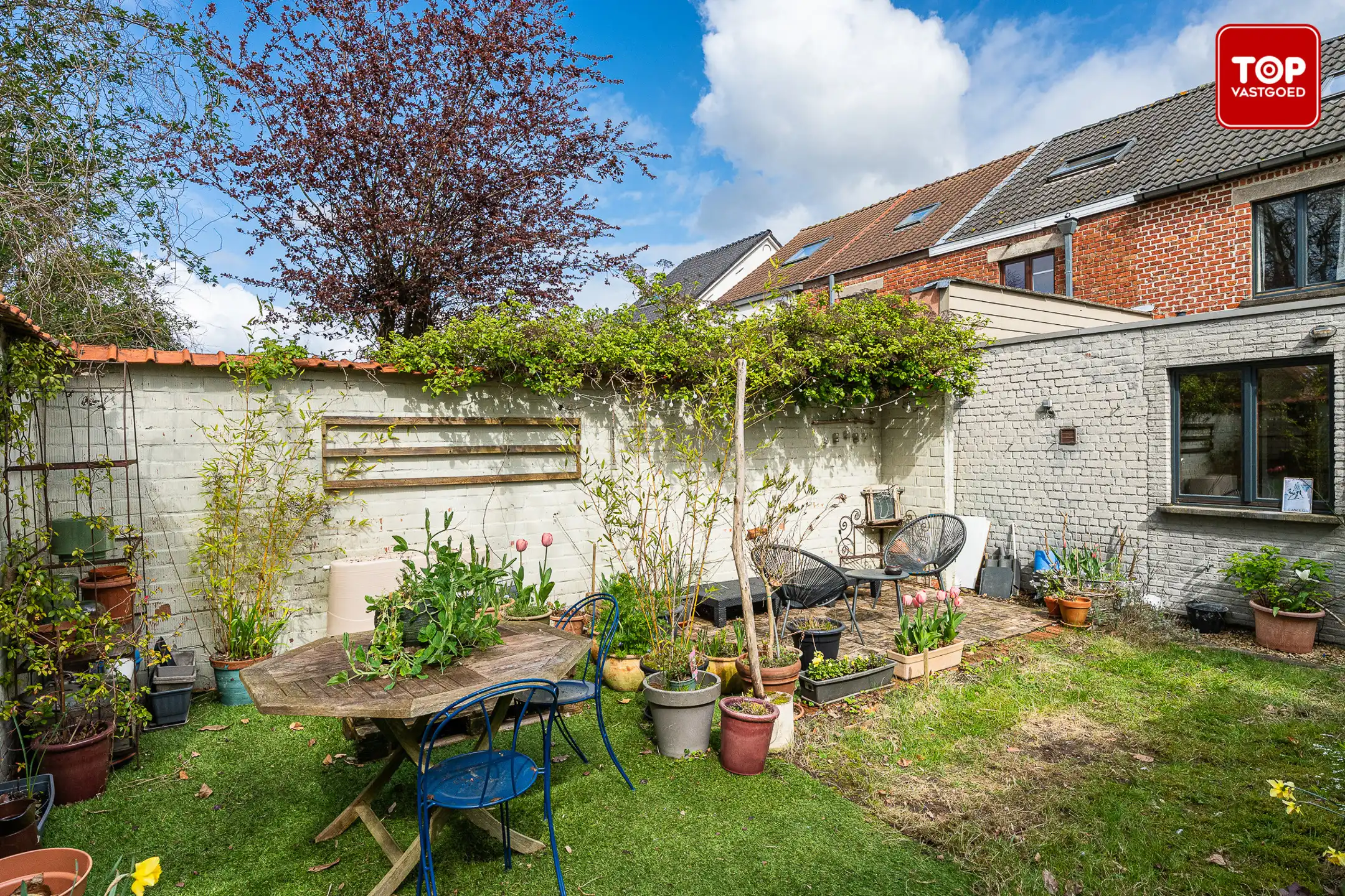 Op te frissen halfopen bebouwing met leuke tuin. foto 27