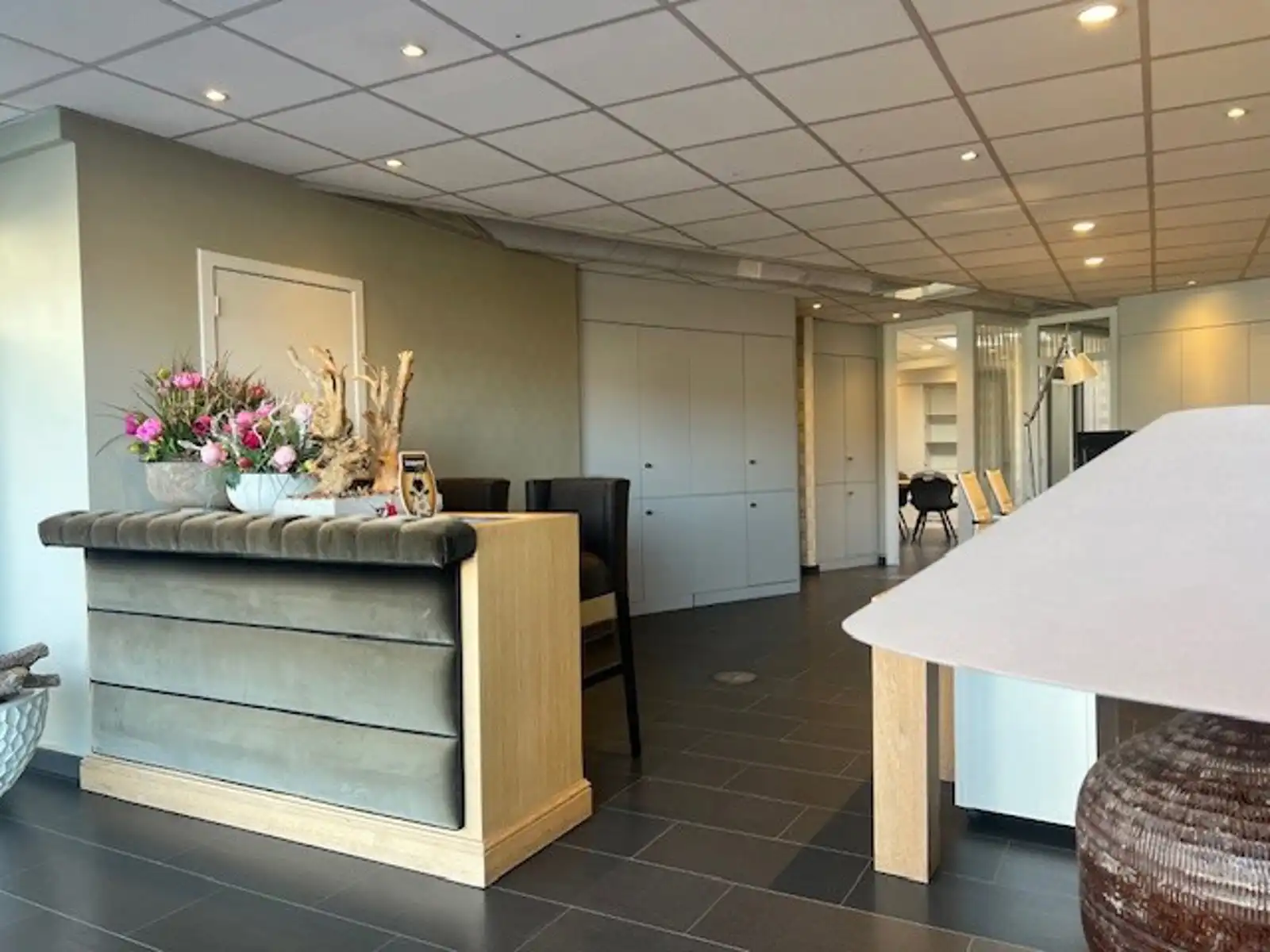 Handelsruimte - oppervlakte ca.105 m² diverse mogelijkheden foto 4