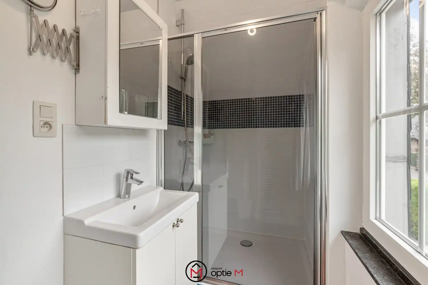 Karaktervolle villa met parktuin op een royaal perceel van 24a71 – vlakbij het centrum van Hasselt foto 20