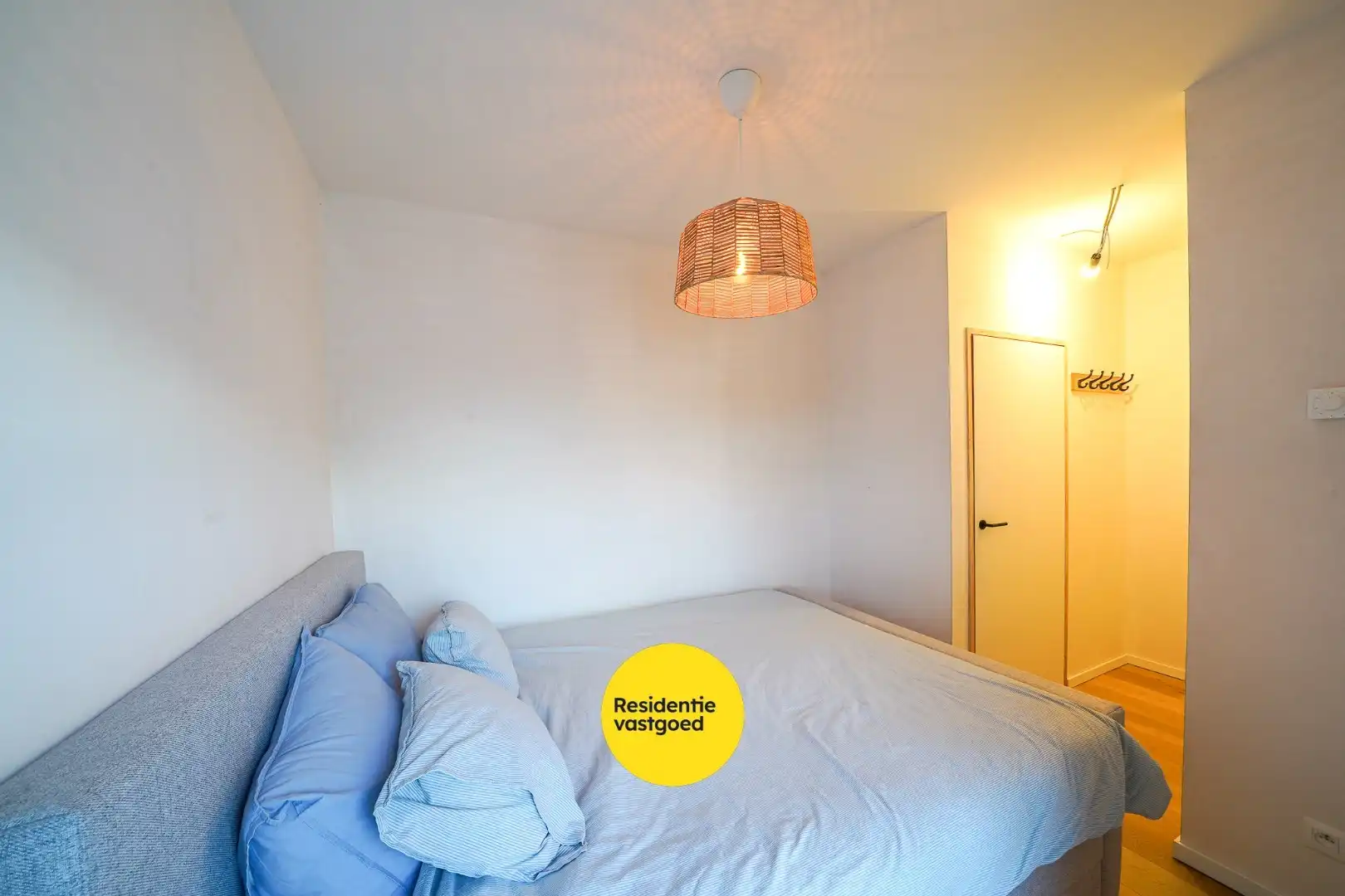 Recent en energiezuinig appartement met autostaanplaats in Bredene foto 10