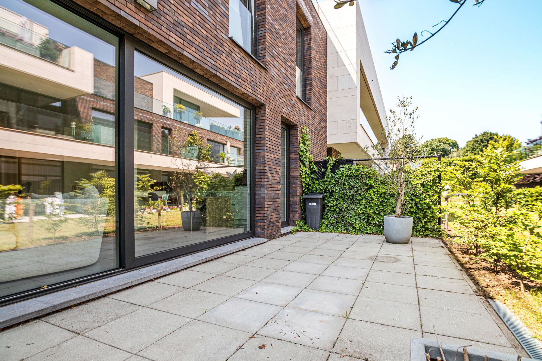 Gelijkvloers wonen in stijl: 128m², 3 slpks, 2 badk + tuin foto 23