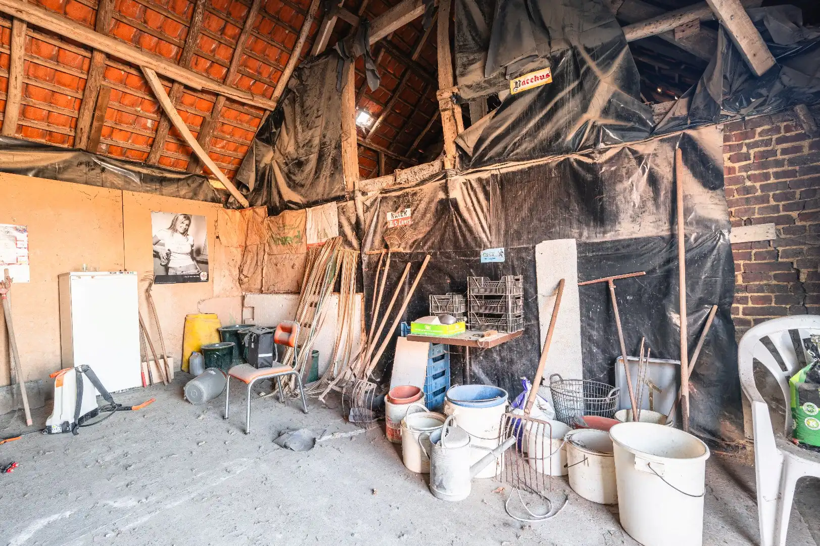 Alleenstaande woning van 291 m² met een loods van 473 m² en een schuur van 189 m² foto 33