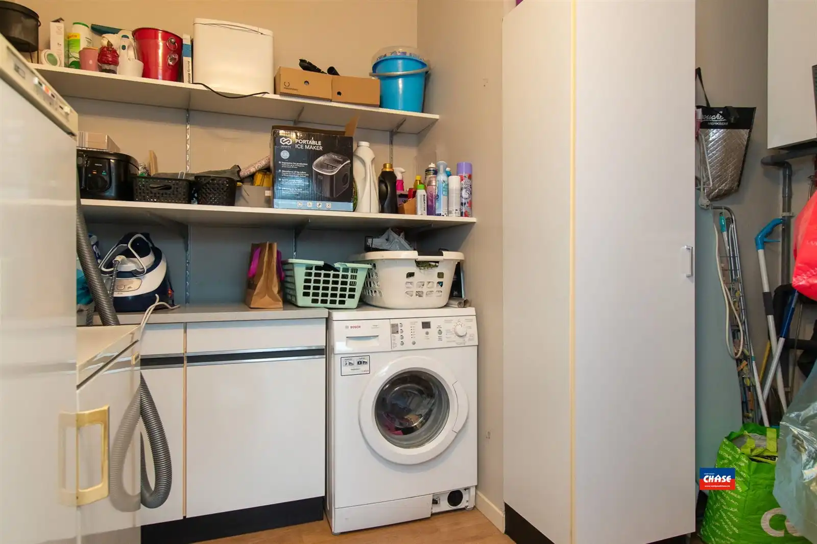 Gemengd gebouw met winkel, 2 appartementen, kantoor en magazijnruimte foto 30