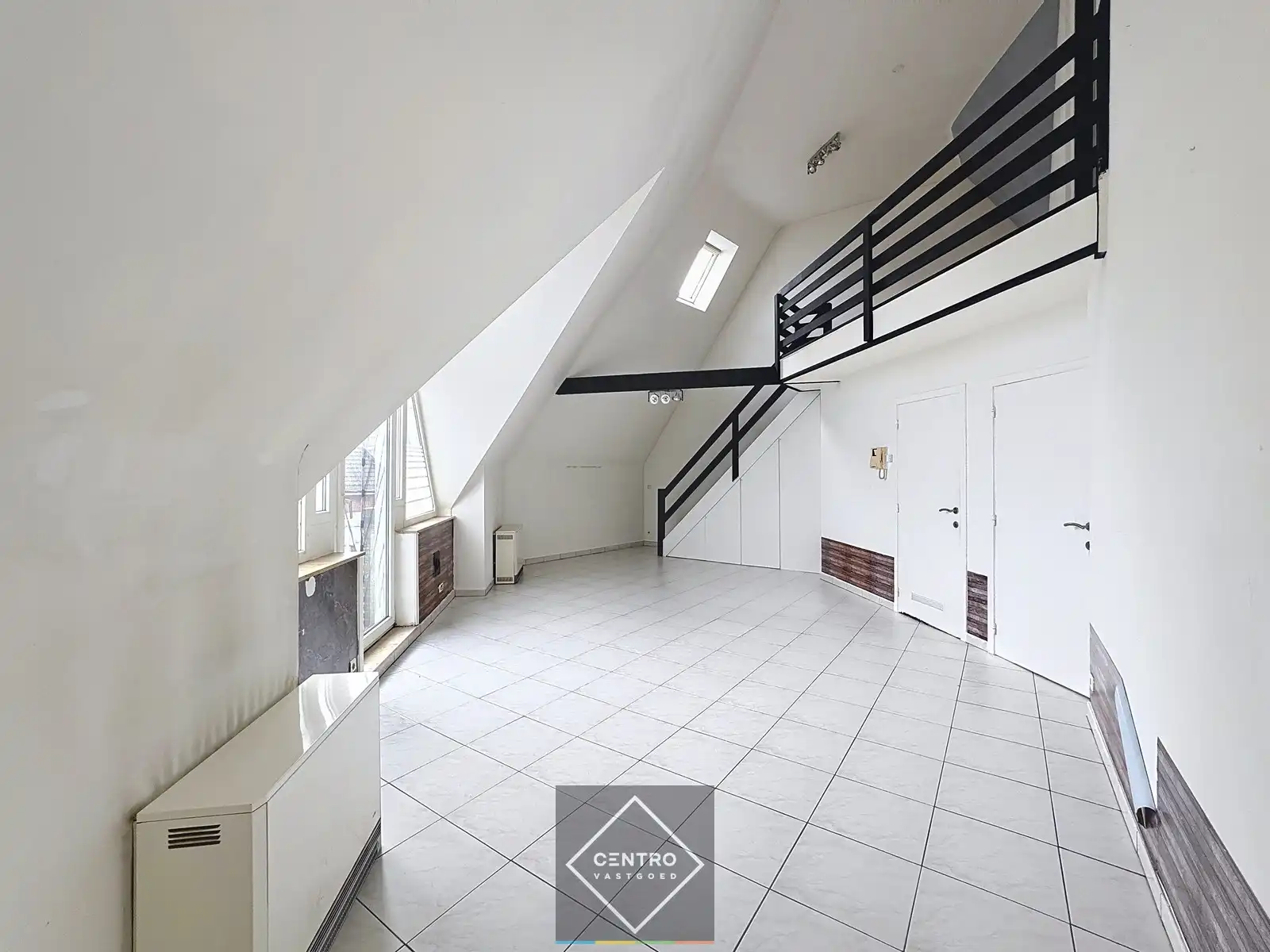 Ruim appartement met 3 slpks én garagebox te Maldegem! foto 5