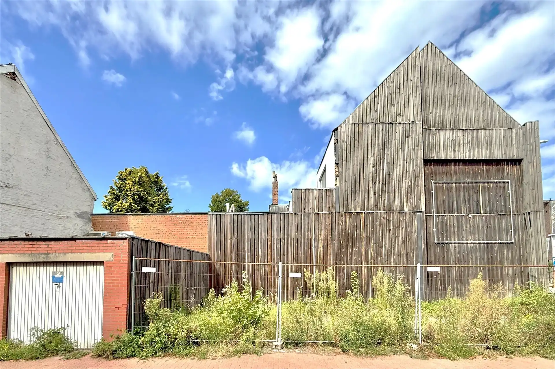 Grond voor gesloten bebouwing +  garage foto 5