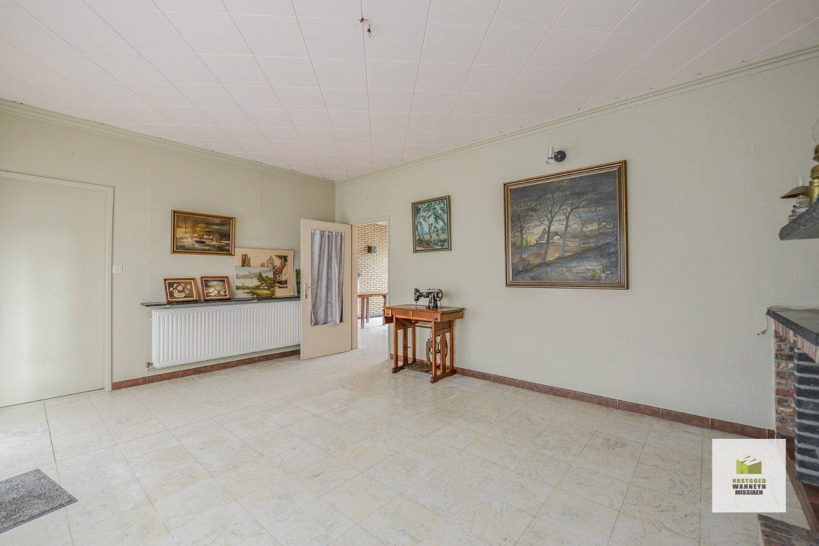 Te renoveren woning op rustige ligging met garage, tuin en 3 slaapkamers foto 2