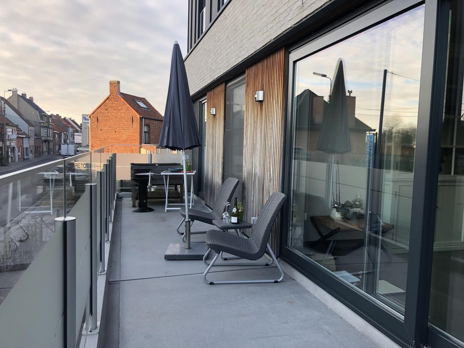 Zeer mooi ingericht appartement met 2 slaapkamers, terras en garagebox. foto 11