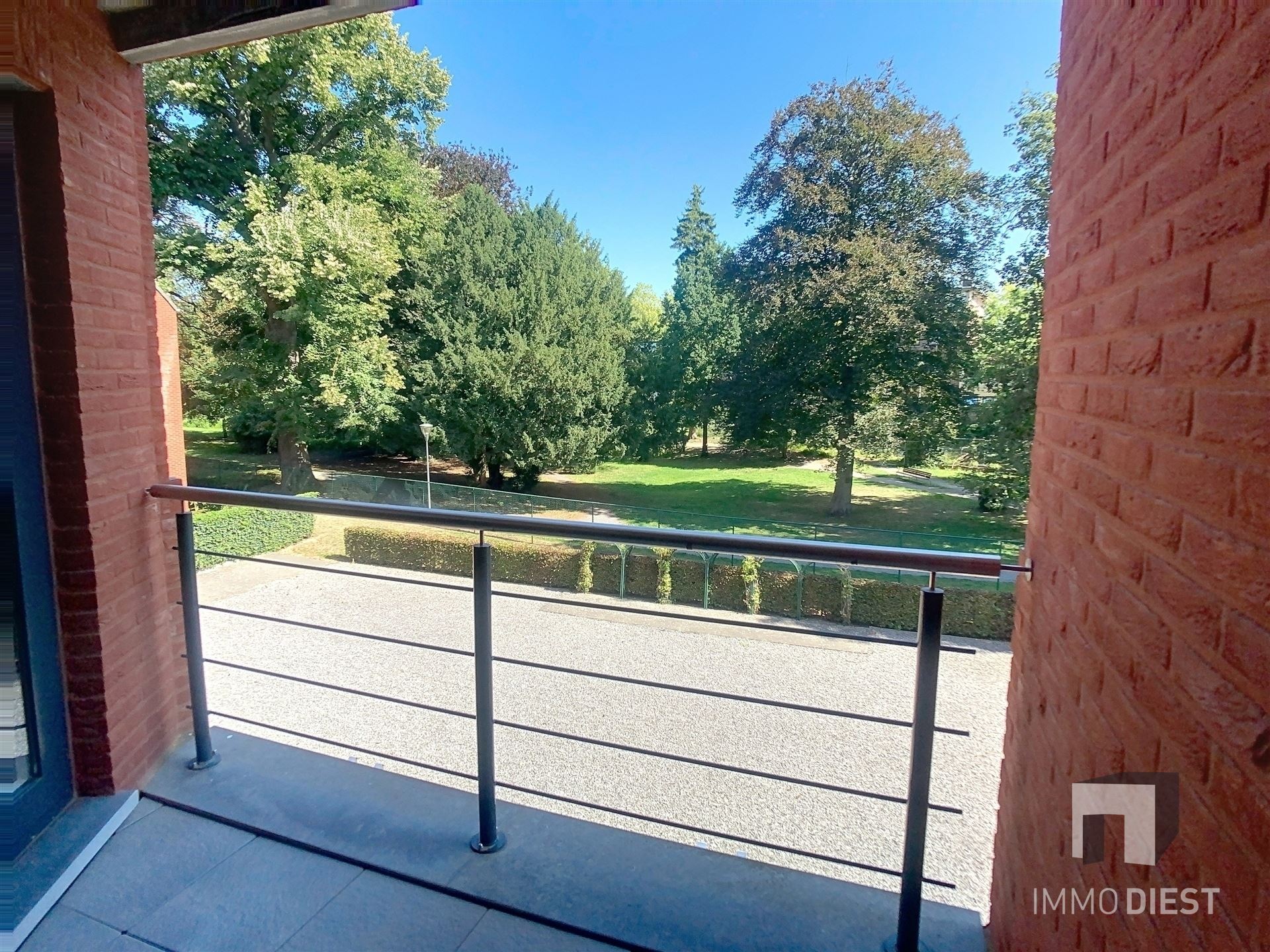 Spatieus appartement op een topligging foto 13