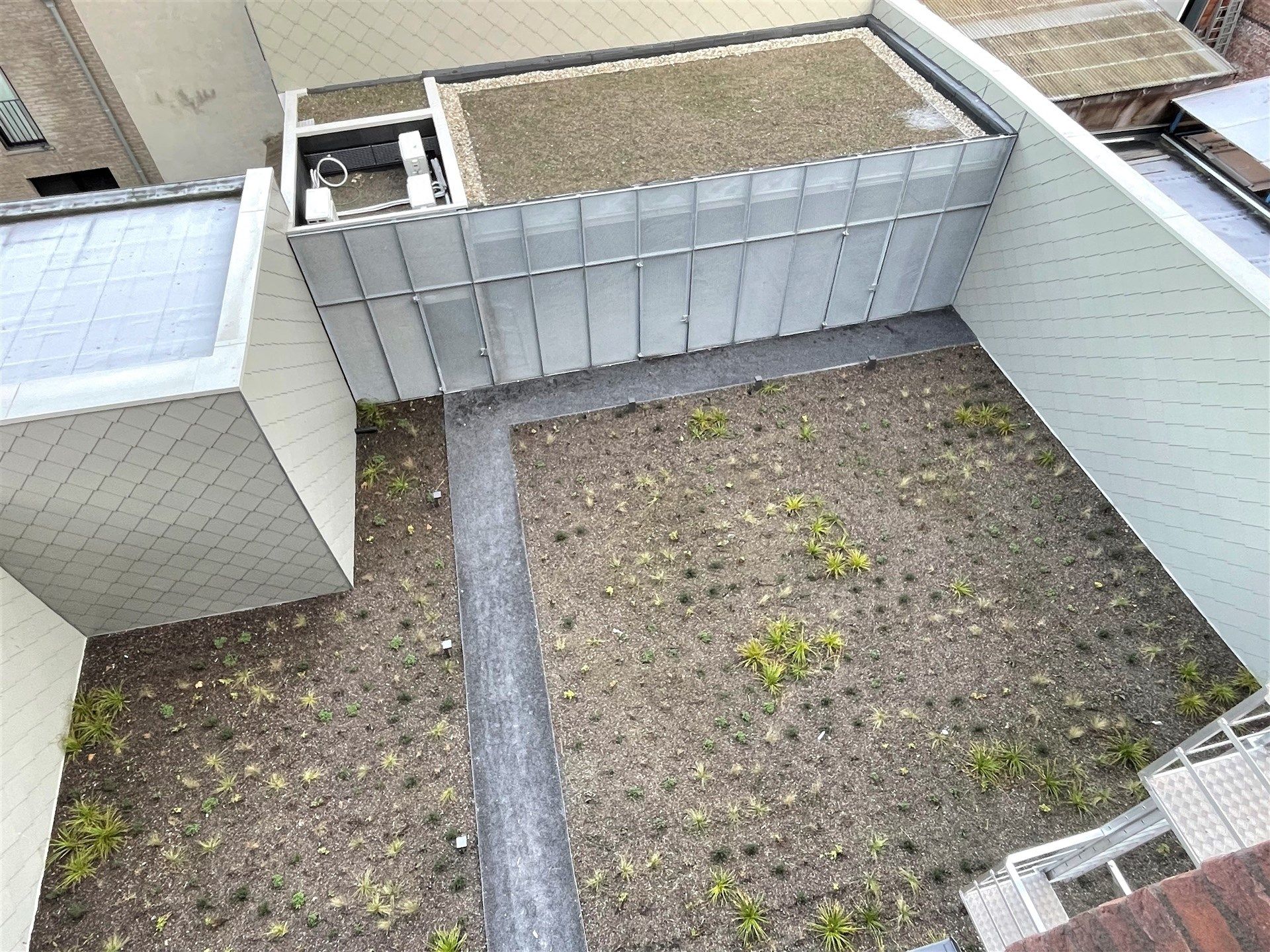 Lichtrijk nieuwbouw appartement met terras en garageplaats foto 14