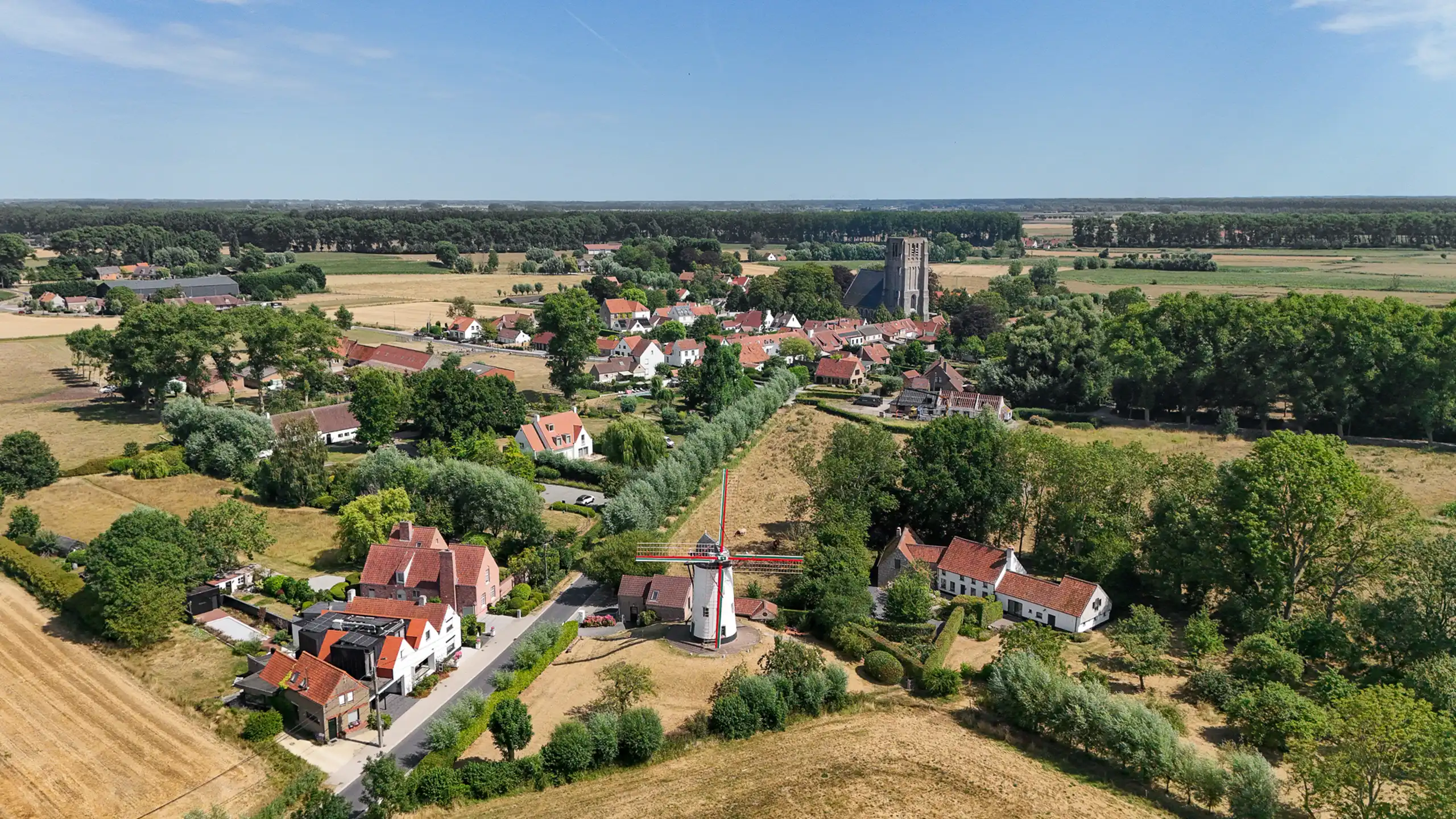 Vrijstaande woning met open zichten over de Damse polders foto 2
