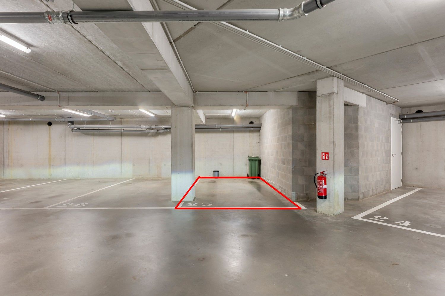 Exclusieve penthouse met panoramisch terras en uitzicht op het Albertkanaal. foto 32