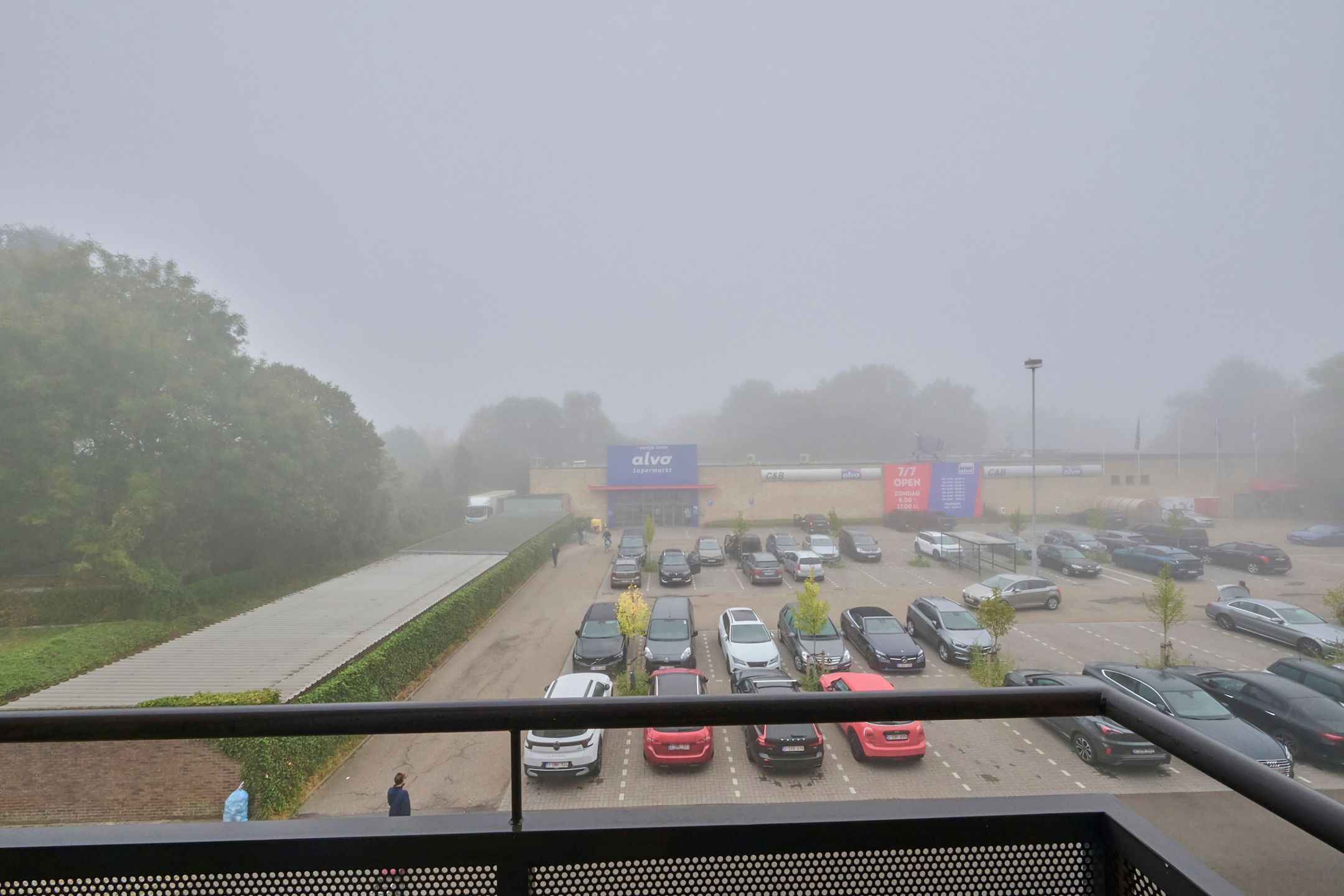 Instapklaar appartement (95m²) met 2 slpks in het centrum foto 10