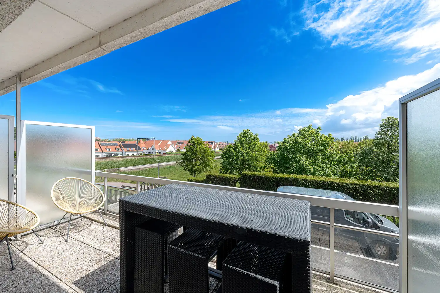 Mooie gemeubelde studio met groot terras foto 9