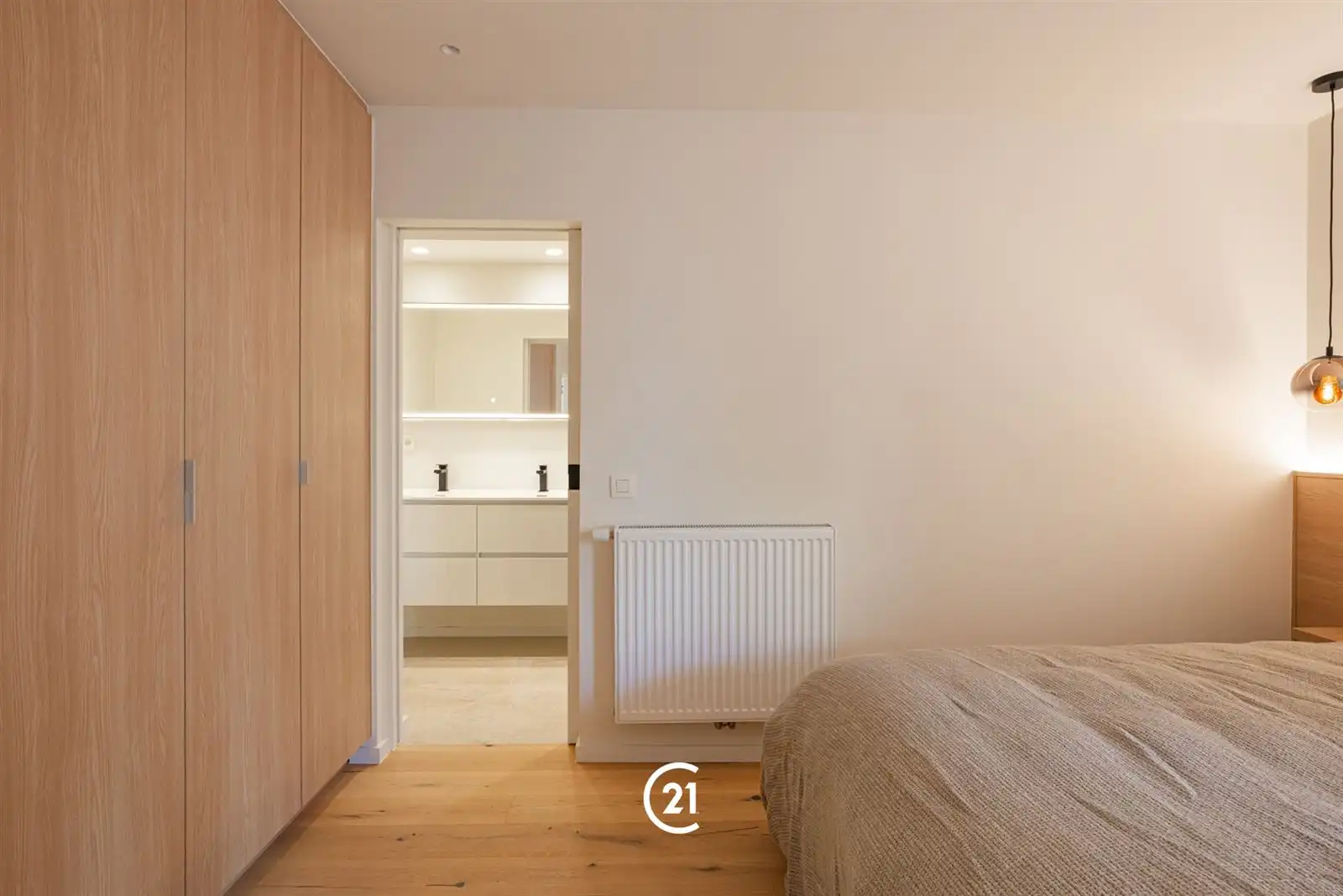 Elke dag vakantie in Het Zoute – Luxueus gerenoveerd appartement met frontaal zeezicht foto 9