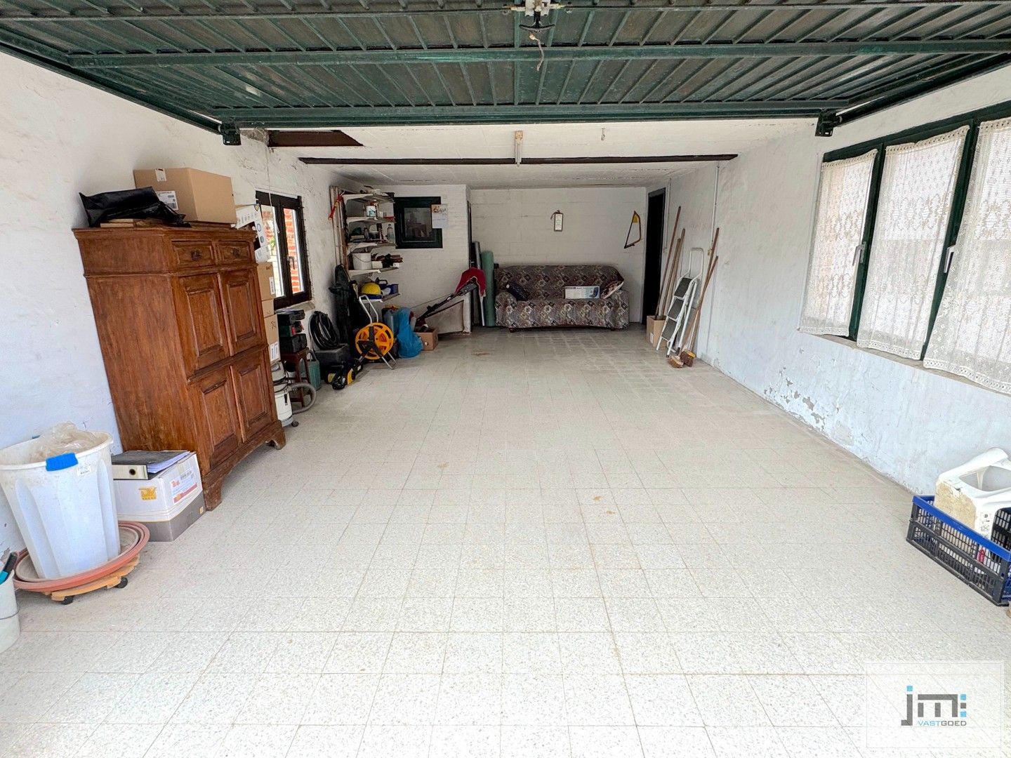 Ruime woning met mogelijkheden foto 12