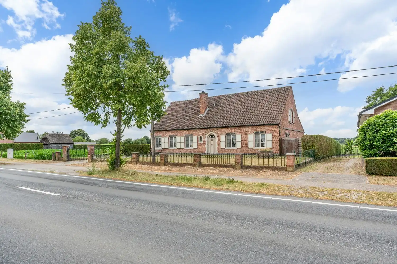 Ruime, energiezuinige gezinswoning met landelijke charme in Westerlo foto {{pictureIndex}}