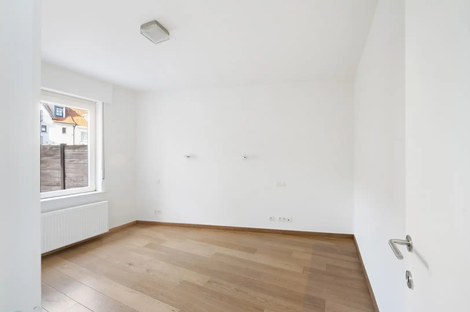 Charmante woning te koop centraal gelegen in Oud-Knokke vlakbij het centrum. foto 8