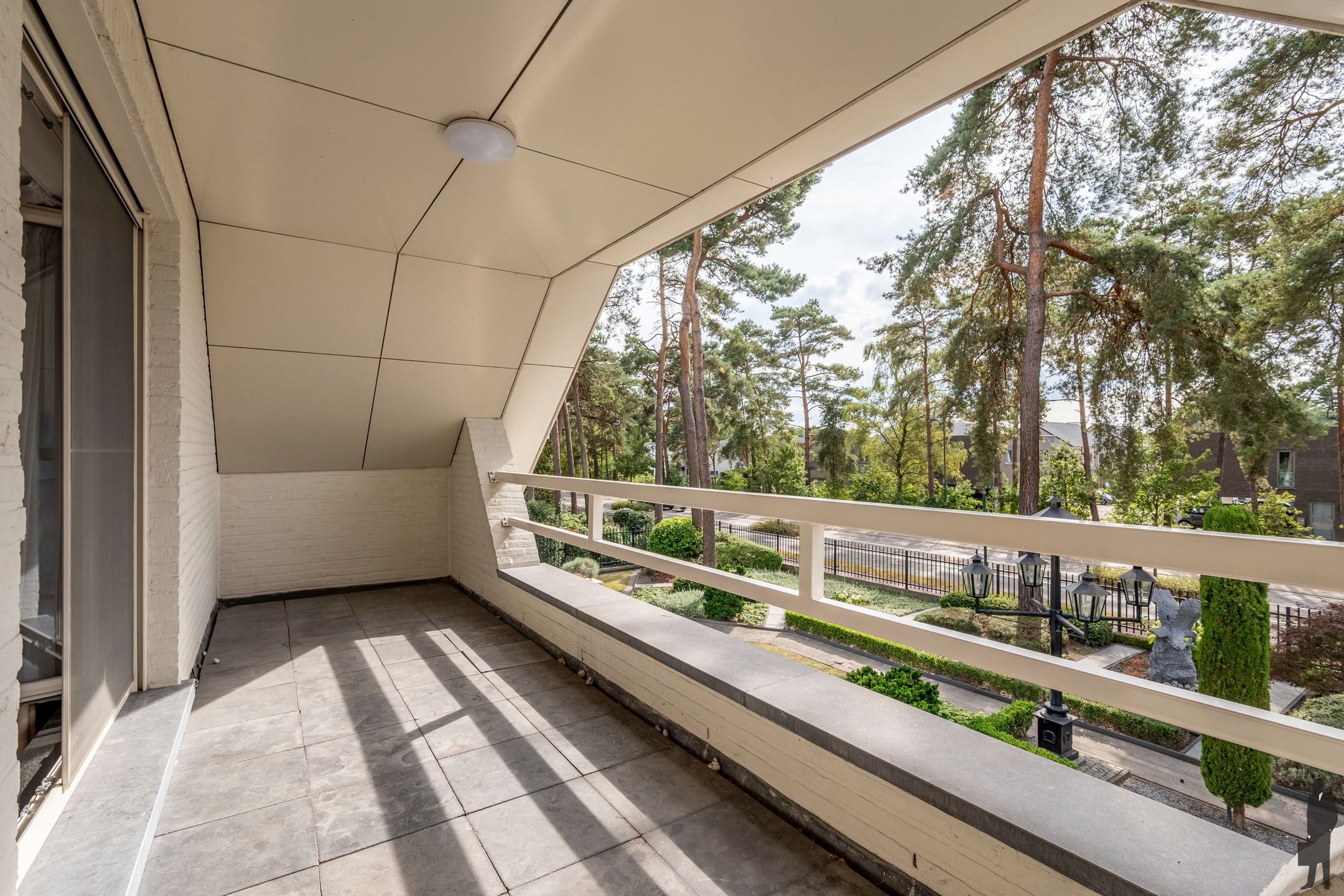 Tijdloze, volledig gerenoveerde villa 'Arendsnest' te Achel foto 22