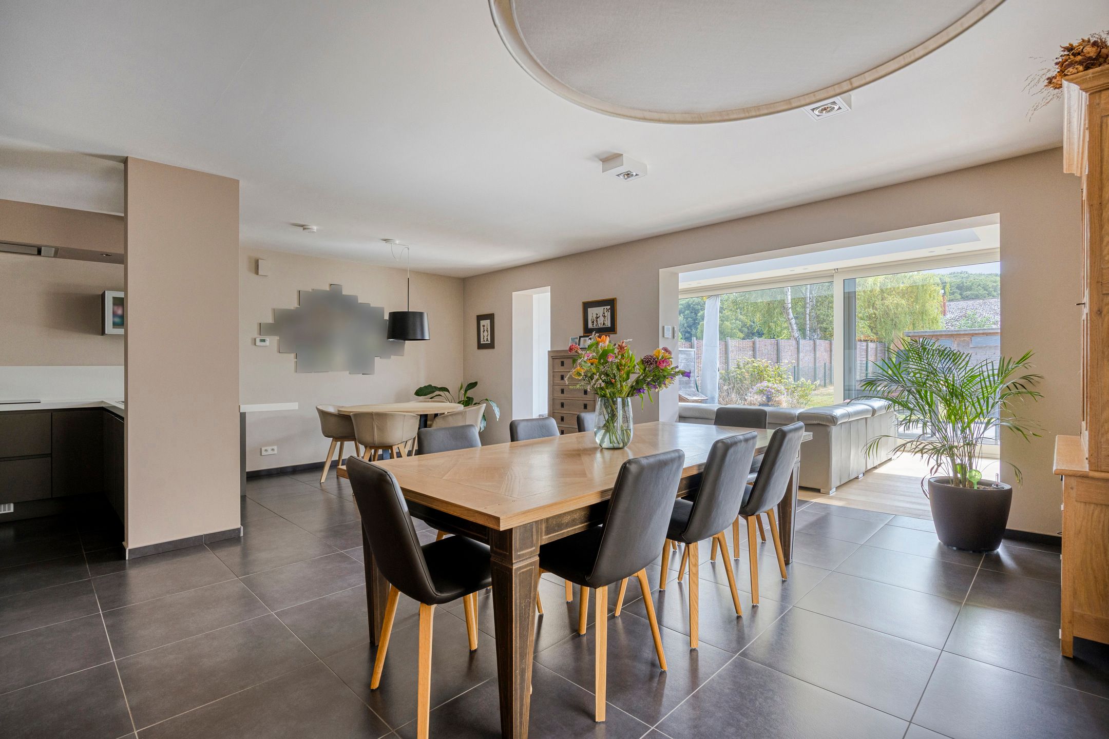Ruime, energiezuinige woning met 4 slaapkamers te Holsbeek foto 3
