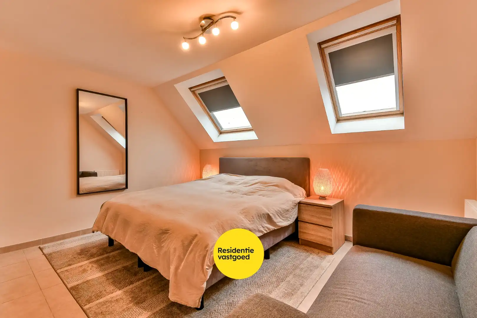 Bel-étagewoning met ruimte tuin te huur in Zandvoorde  foto 6