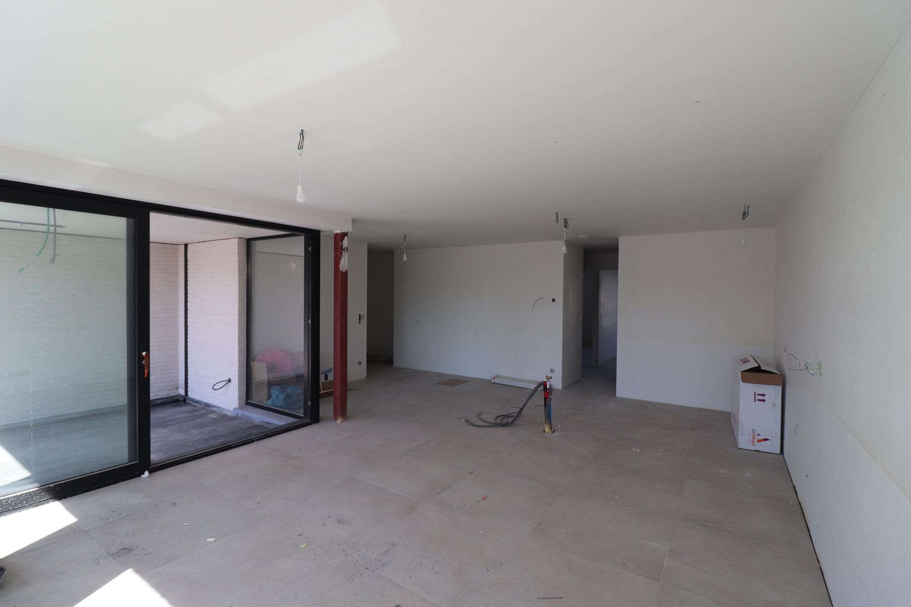 Nieuwbouw appartement op de 2de verdieping van 95,50m² met 2 slaapkamers en terras. foto 5