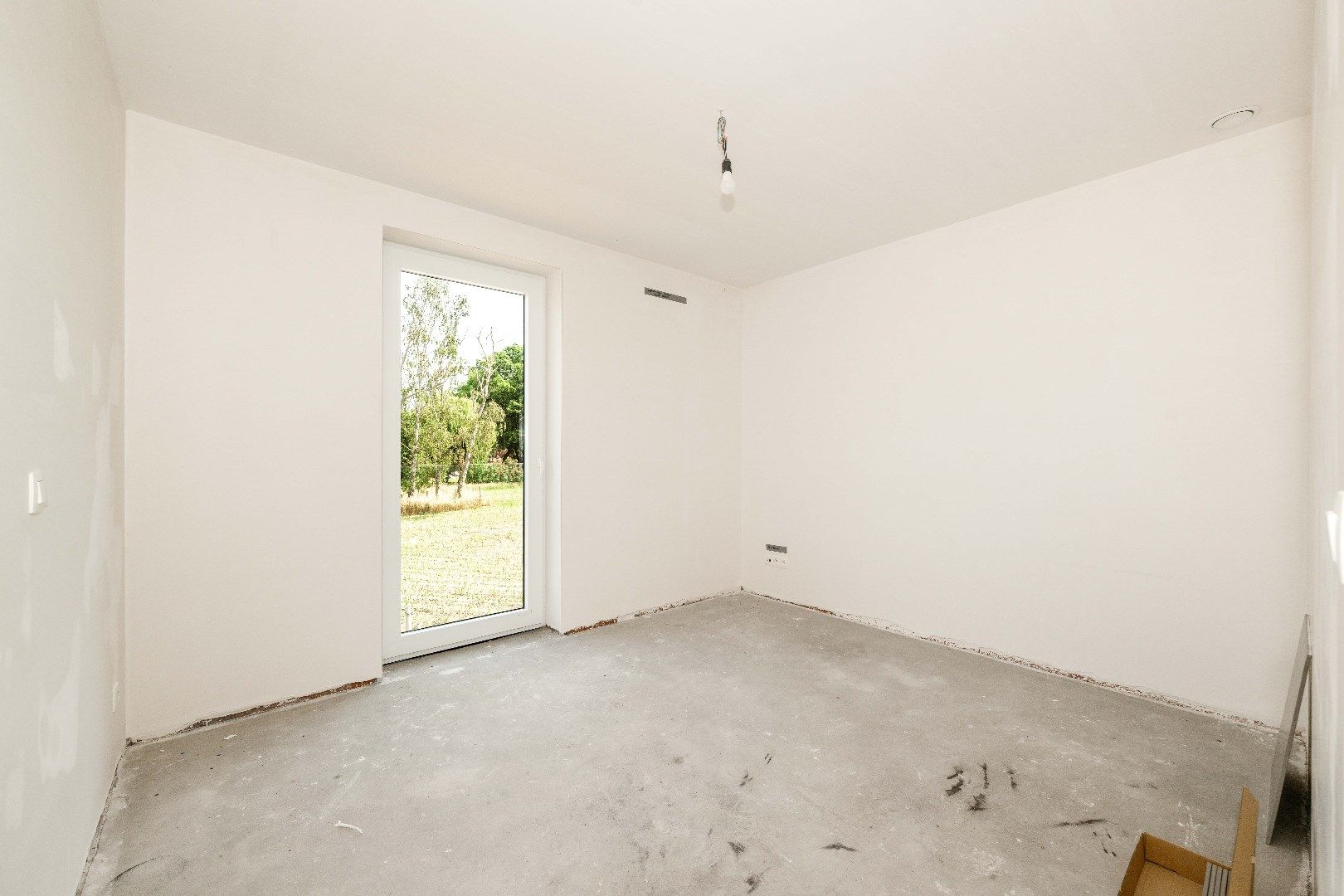 ZEER UIME NIEUWBOUWWONING MET 3 SLPKS | TUIN | GARAGE foto 8