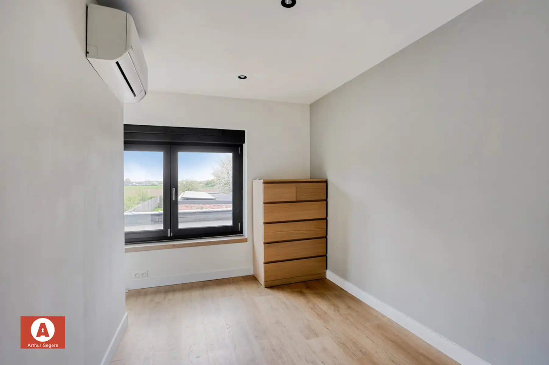 Energiezuinige gezinswoning mét atelier (40 m²) in Peizegem. foto 22