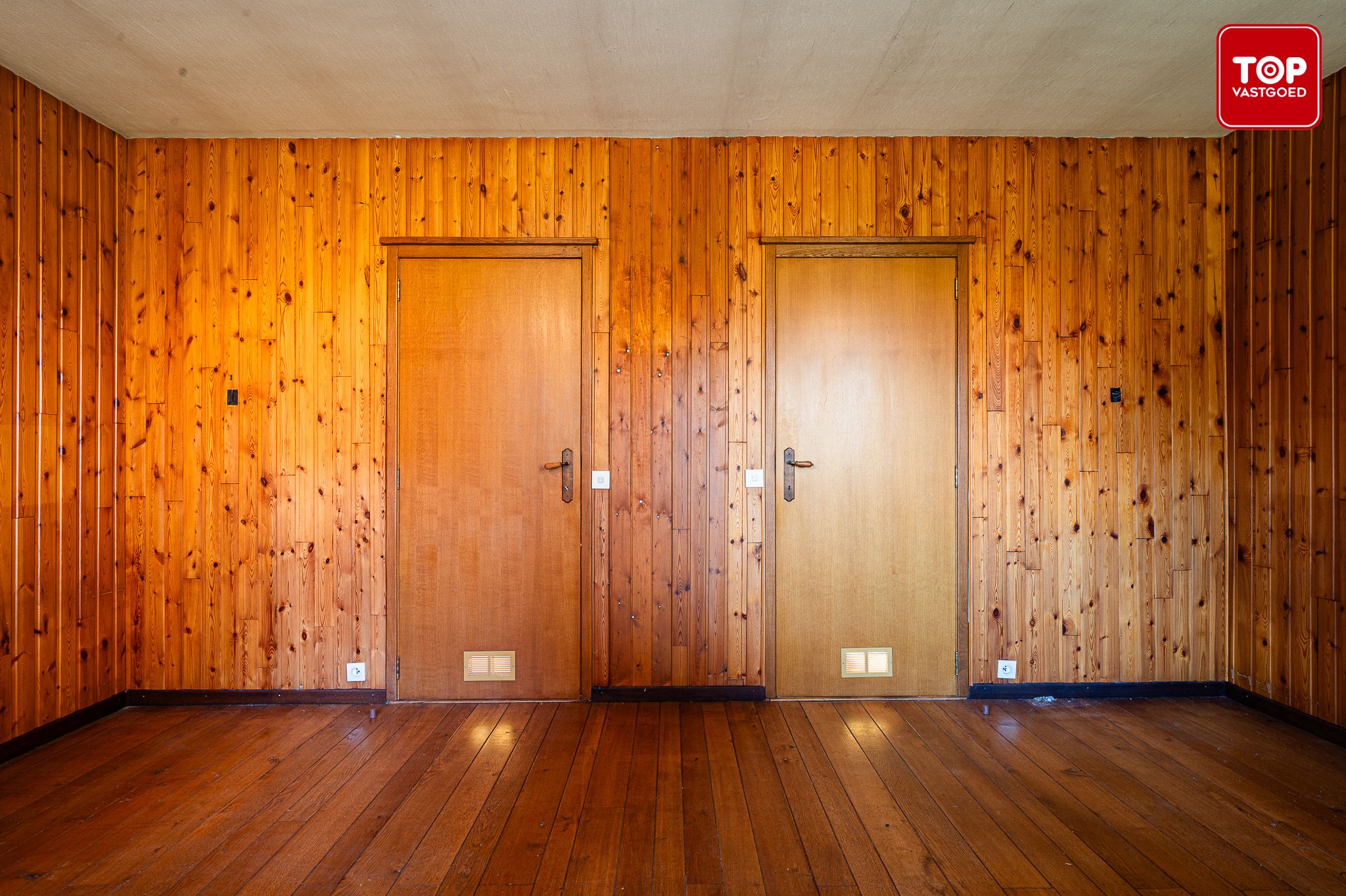 Modernistische bungalow uit de jaren '70 met prachtig zicht, veel potentieel en ideale ligging foto 24