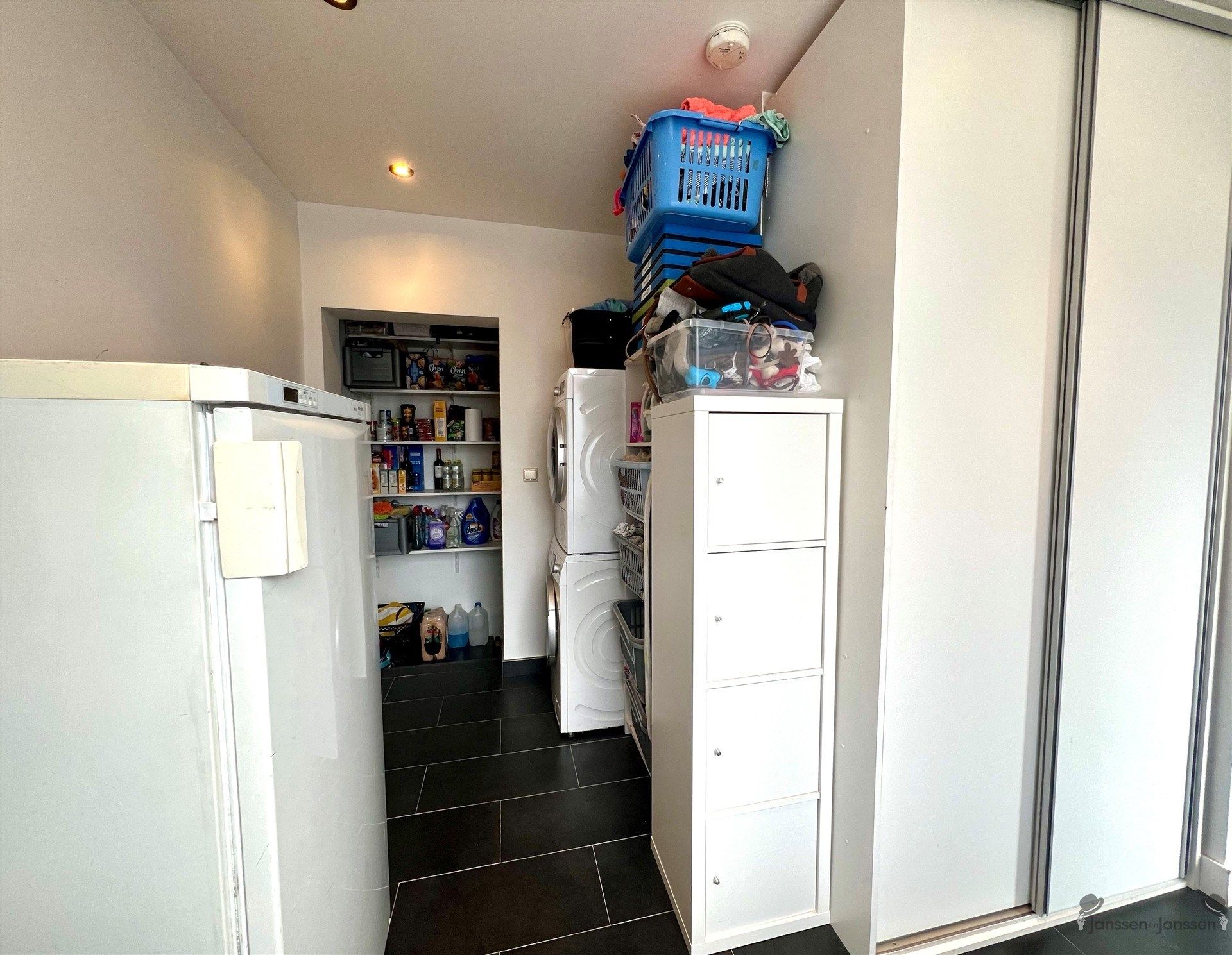 Gerenoveerde rijwoning met 3 slpks & tuin foto 18