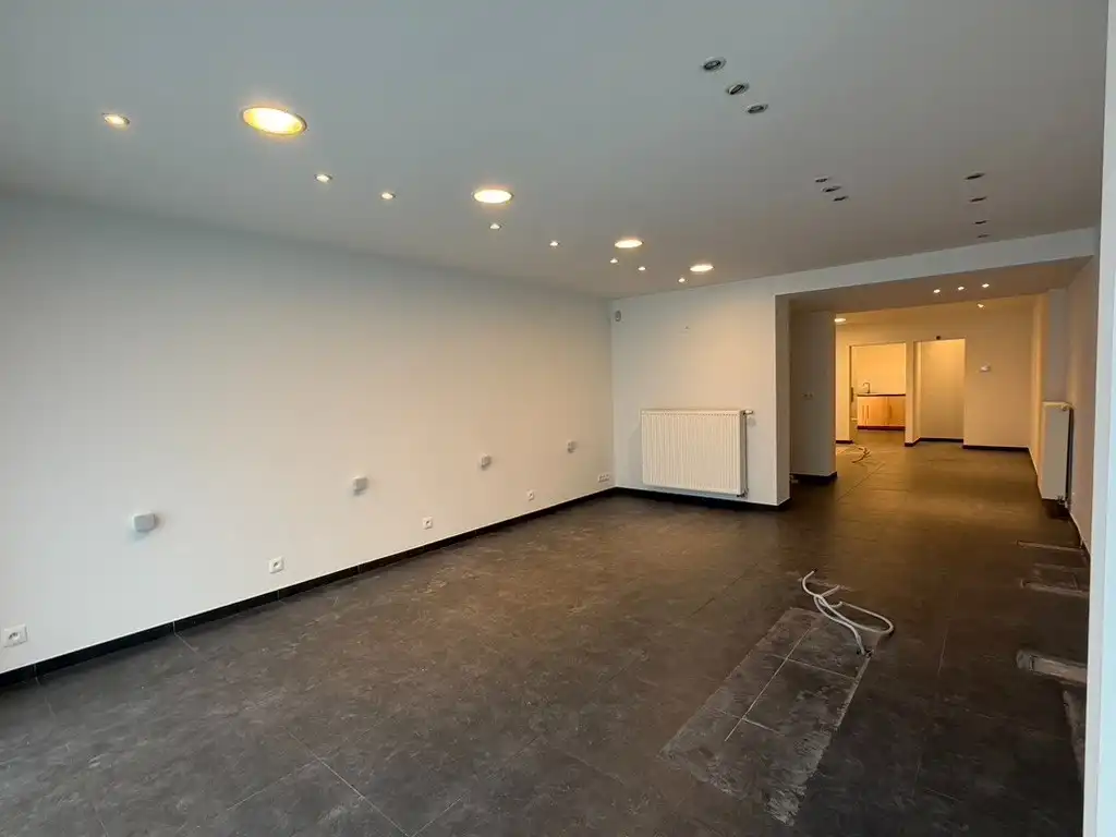 Commerciële ruimte te huur foto 2