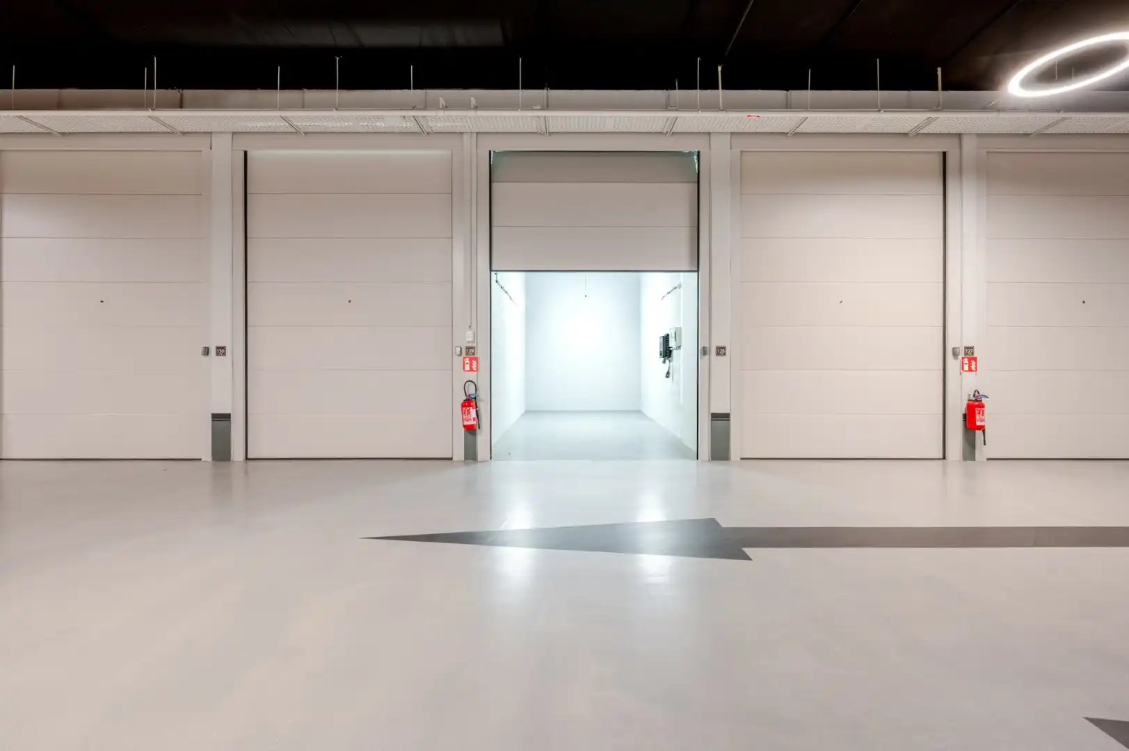 GESLOTEN GARAGEBOX - ALBERTPLEIN - HET ZOUTE foto 3