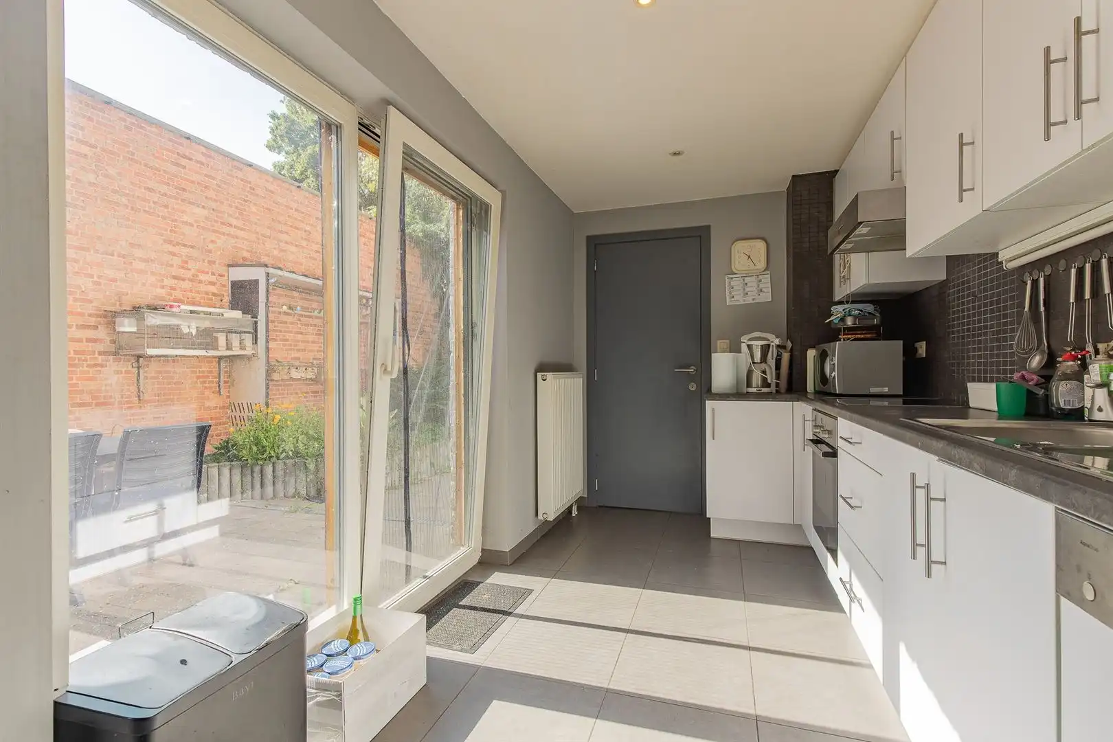 Ruim gelijkvloers appartement met tuin in centrum Lebbeke foto 6