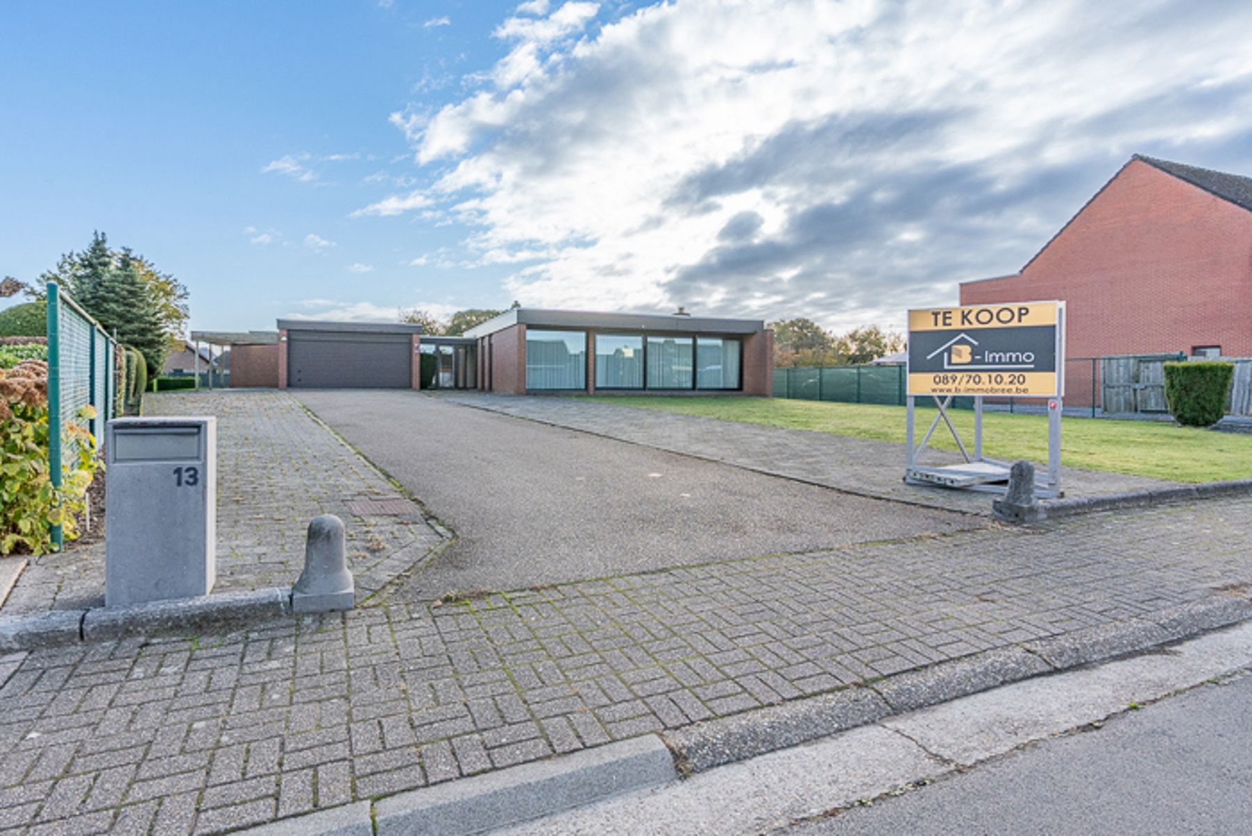 Woning met 4 slaapkamers te koop in Bree foto 3