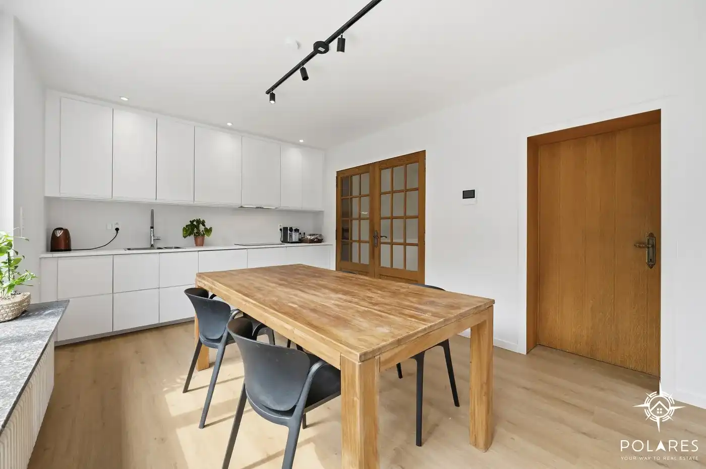 Volledige gerenoveerde 3-gevel woning op toplocatie in Heverlee! foto 10