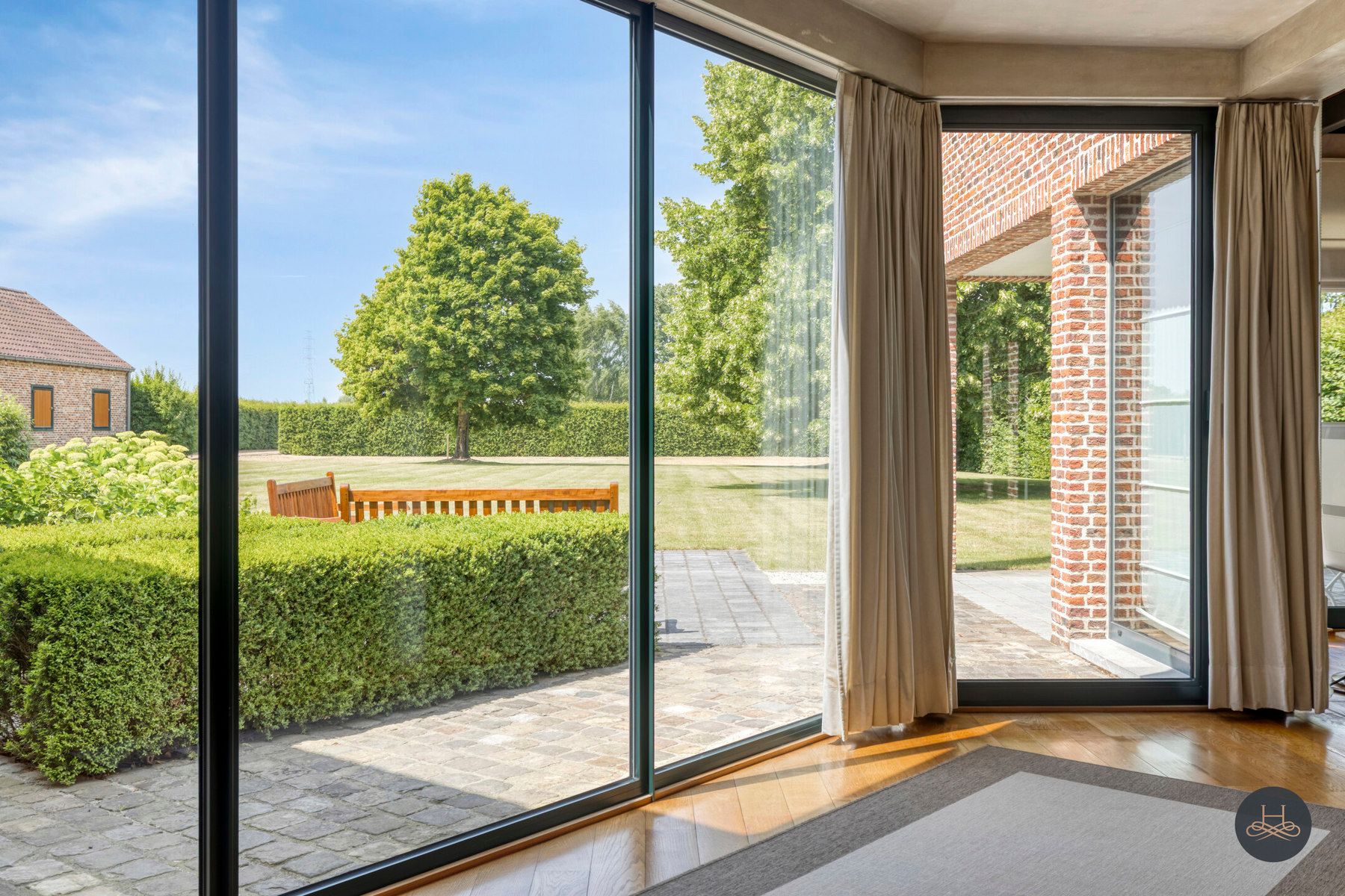 Authentieke villa met multifunctioneel bijgebouw op 46 are foto 14