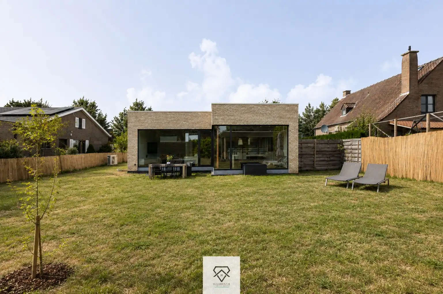 Moderne bungalow met EPC A en ruime kelder in Mariakerke foto 21