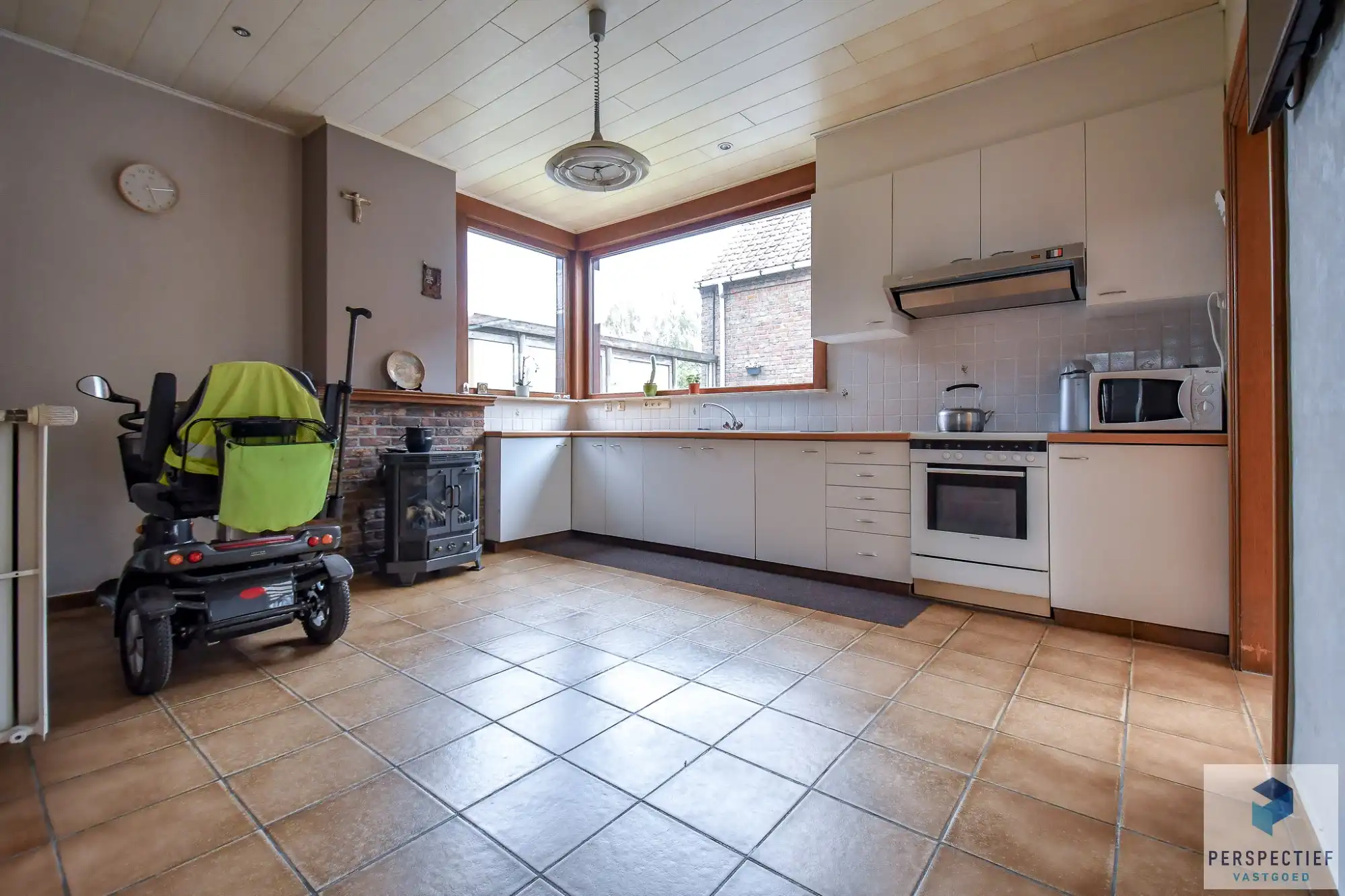 LANDELIJK GELEGEN WONING met SCHUUR  - BOOMGAARD - TUIN & MOESTUIN op 2138 m² foto 13