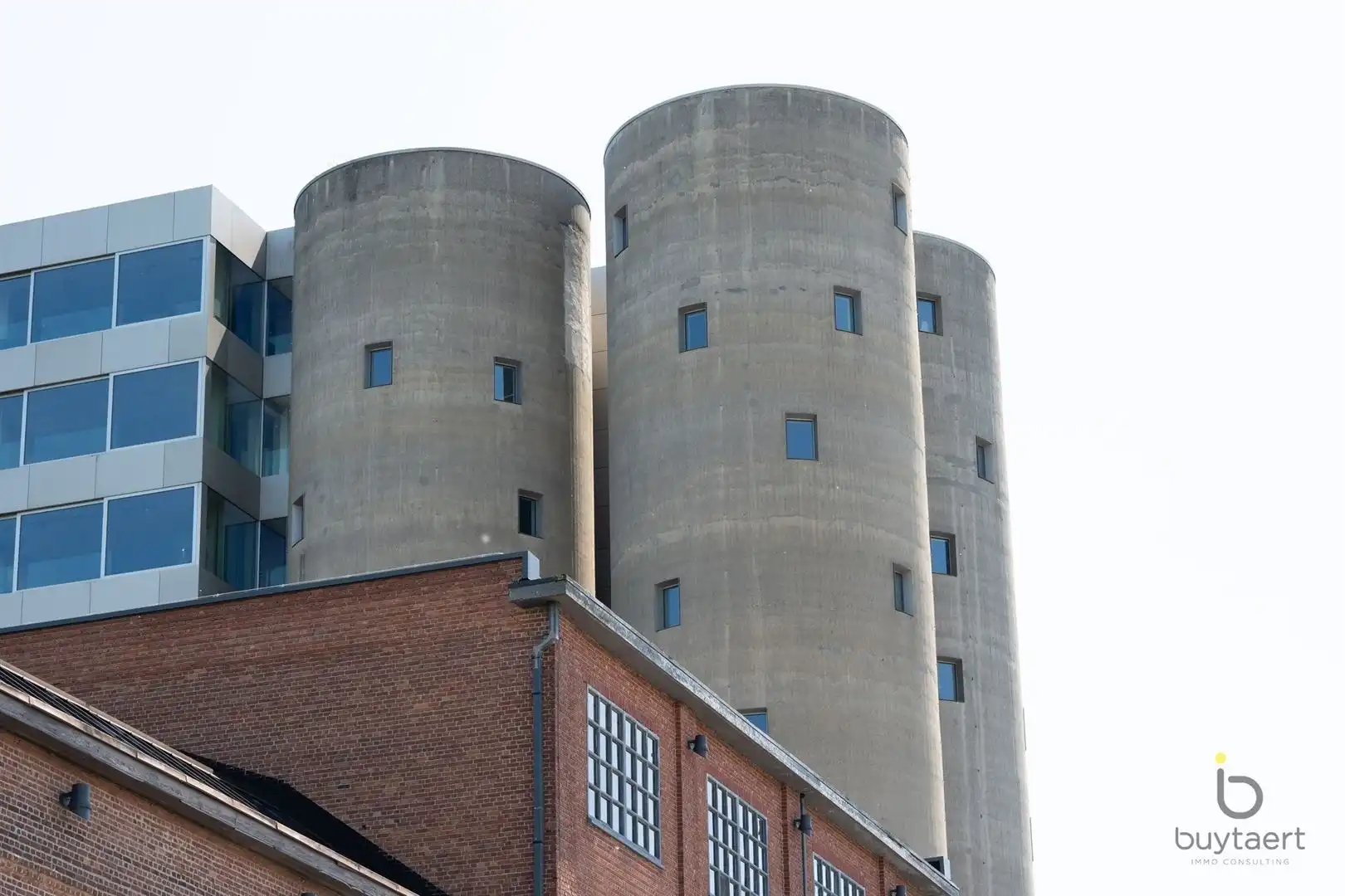 Wonen op een uitzonderlijke locatie met panoramisch uitzicht: exclusief appartement in de iconische Silo's foto 3