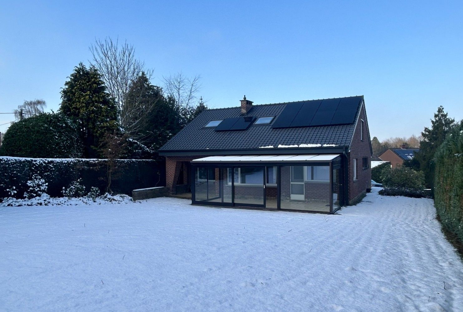 Volledig gerenoveerde open bebouwing met tuin in rustige omgeving te Oud-Heverlee foto {{pictureIndex}}