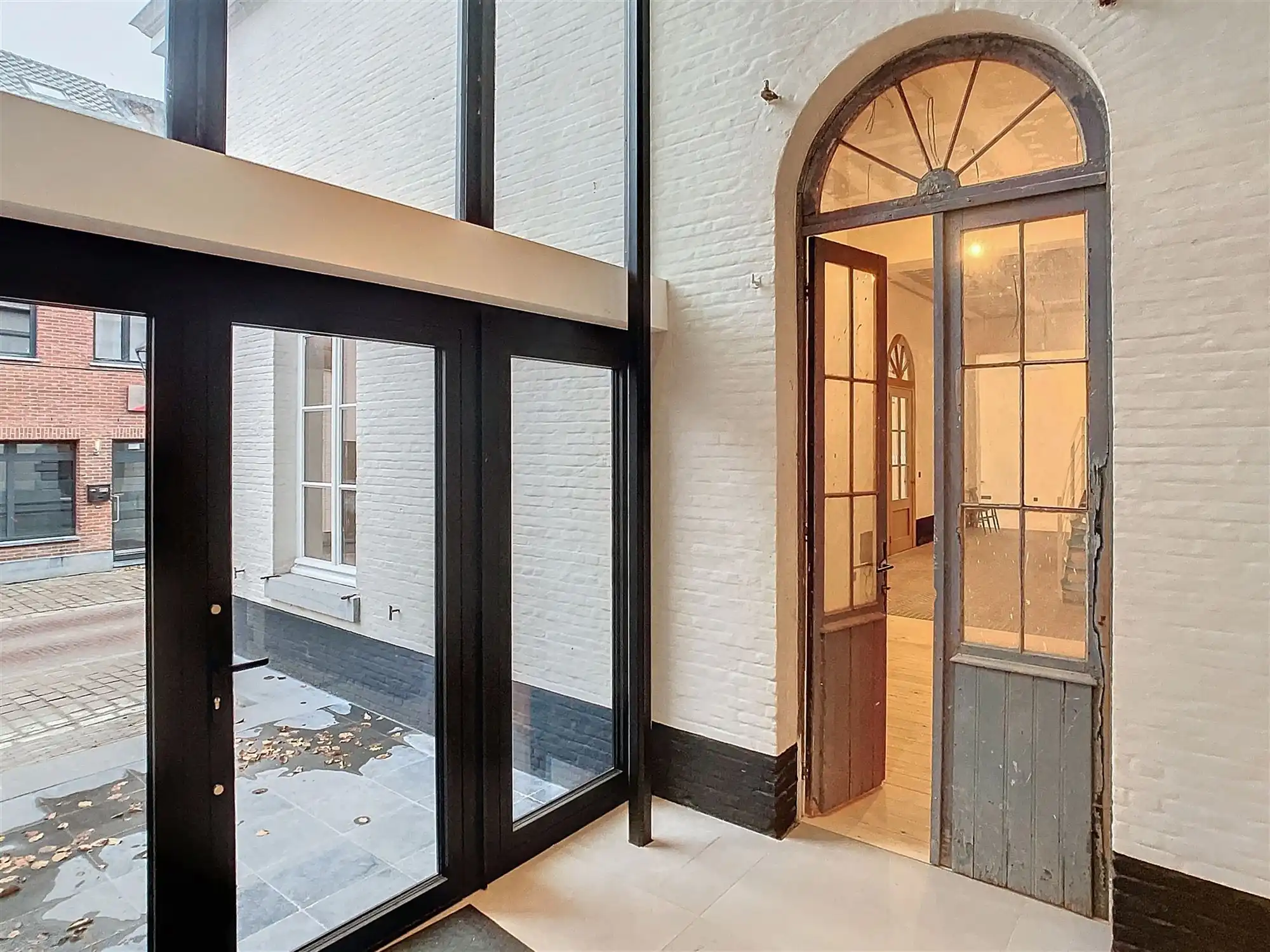 Unieke kantoor- of commerciële ruimte/ POP-UP mogelijk (Huurprijs + 21 % btw). foto 10