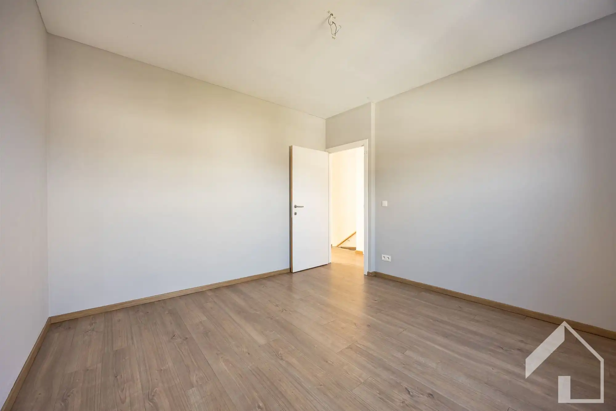 Ruime woning op een rustige locatie! foto 25