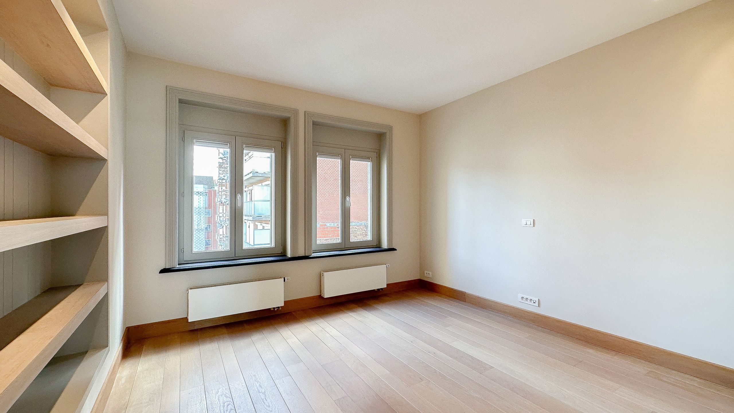 Appartement op ZEEDIJK Albertstrand, aan het Rubensplein... foto 17