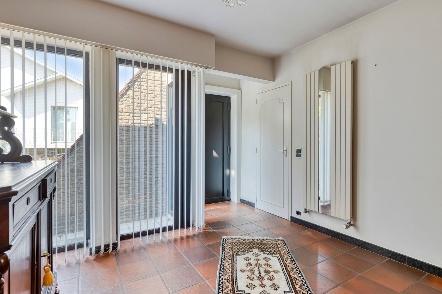 Architecturale parel met 3slaapkamers en garage op 14a 42ca! foto 3